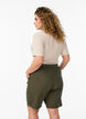 Short en coton ample avec poches, Vert fonc&eacute;, Model image number 2