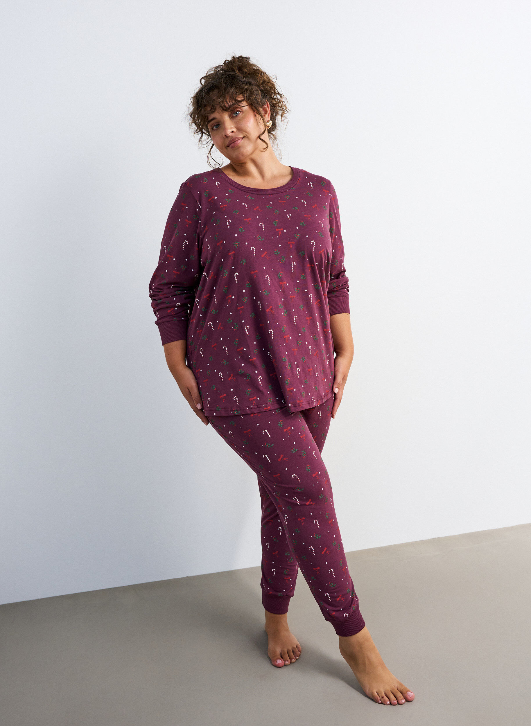 Bas de pyjama imprim&eacute;, Bordeaux fonc&eacute;, Model