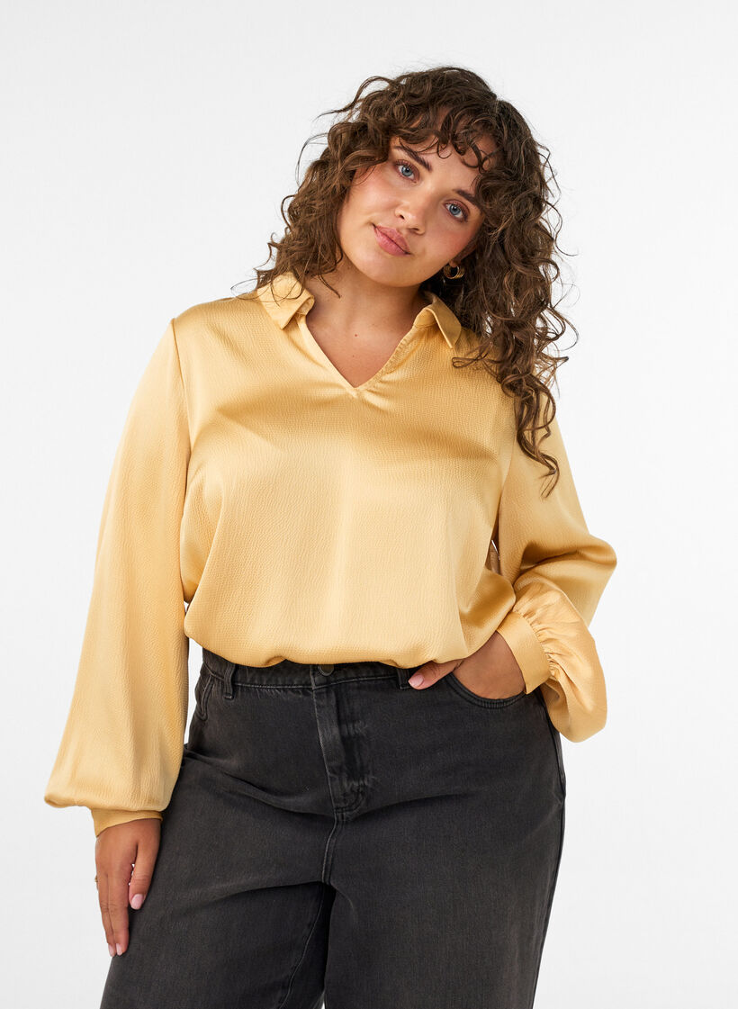 Blouse avec col de chemise et col en V, Jaune clair, Model image number 0