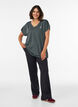 Loose training t-shirt with V-neck, Vert fonc&eacute;, Model image number 1