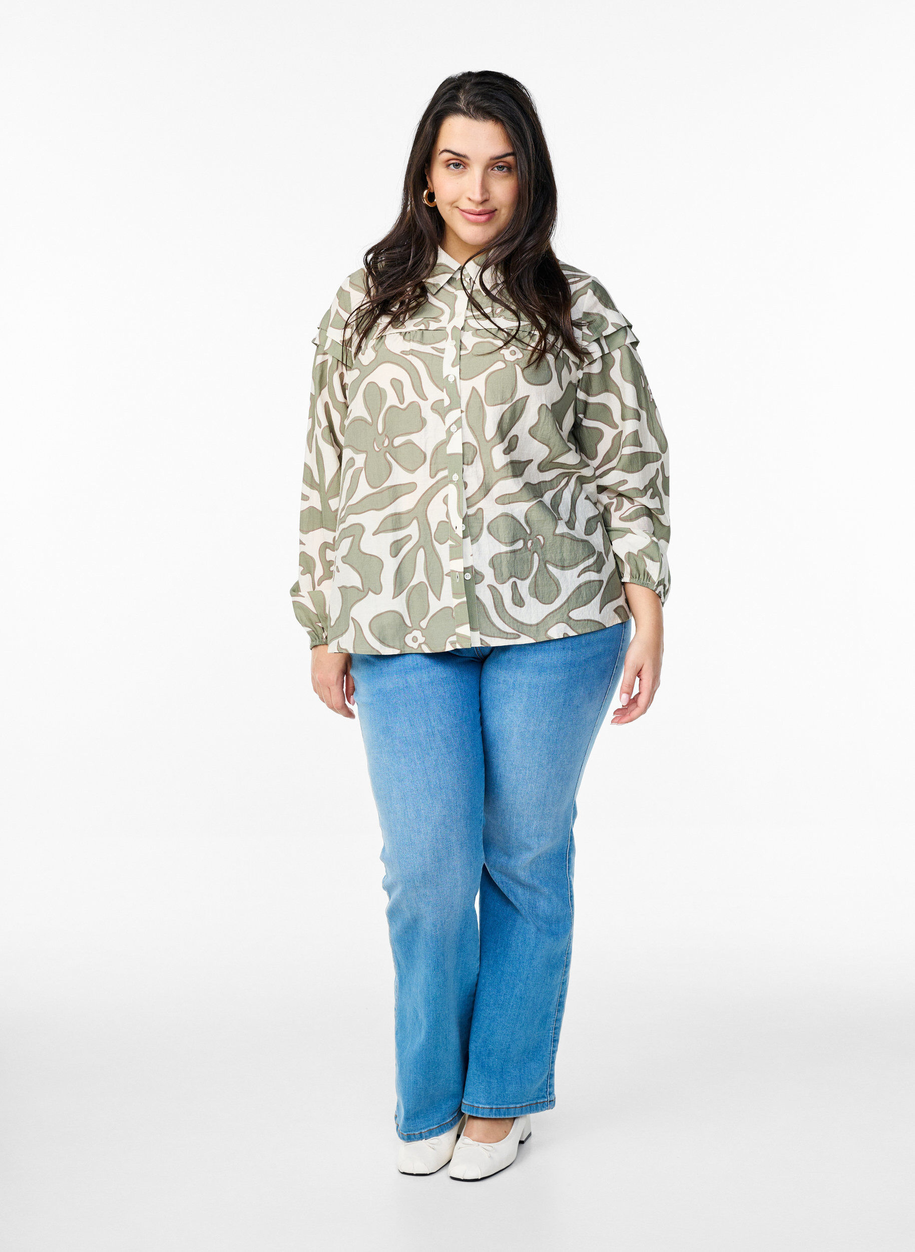 Zizzi Bedruckte Bluse mit R&uuml;schen-Details, Gr&uuml;n, Model image number 1