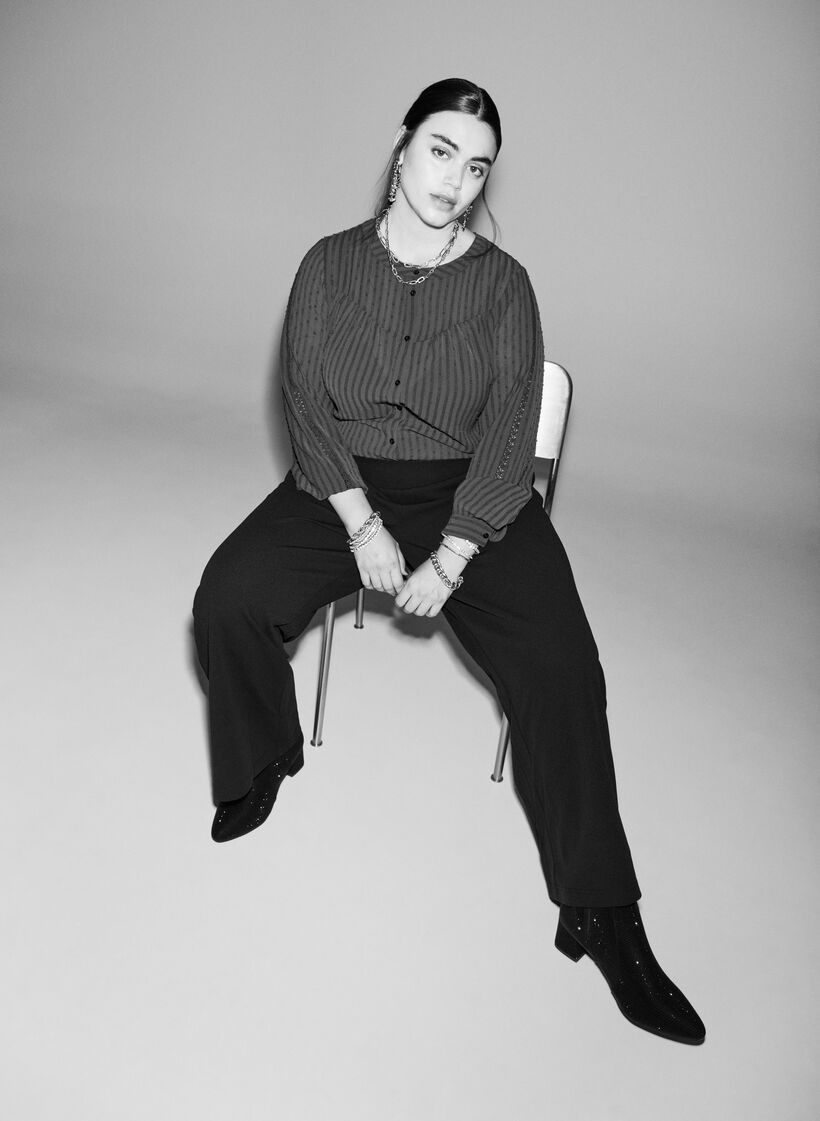 Bluse mit strukturiertem Punktemuster und Stickereidetails, Dunkles Bordeaux, Image image number 0