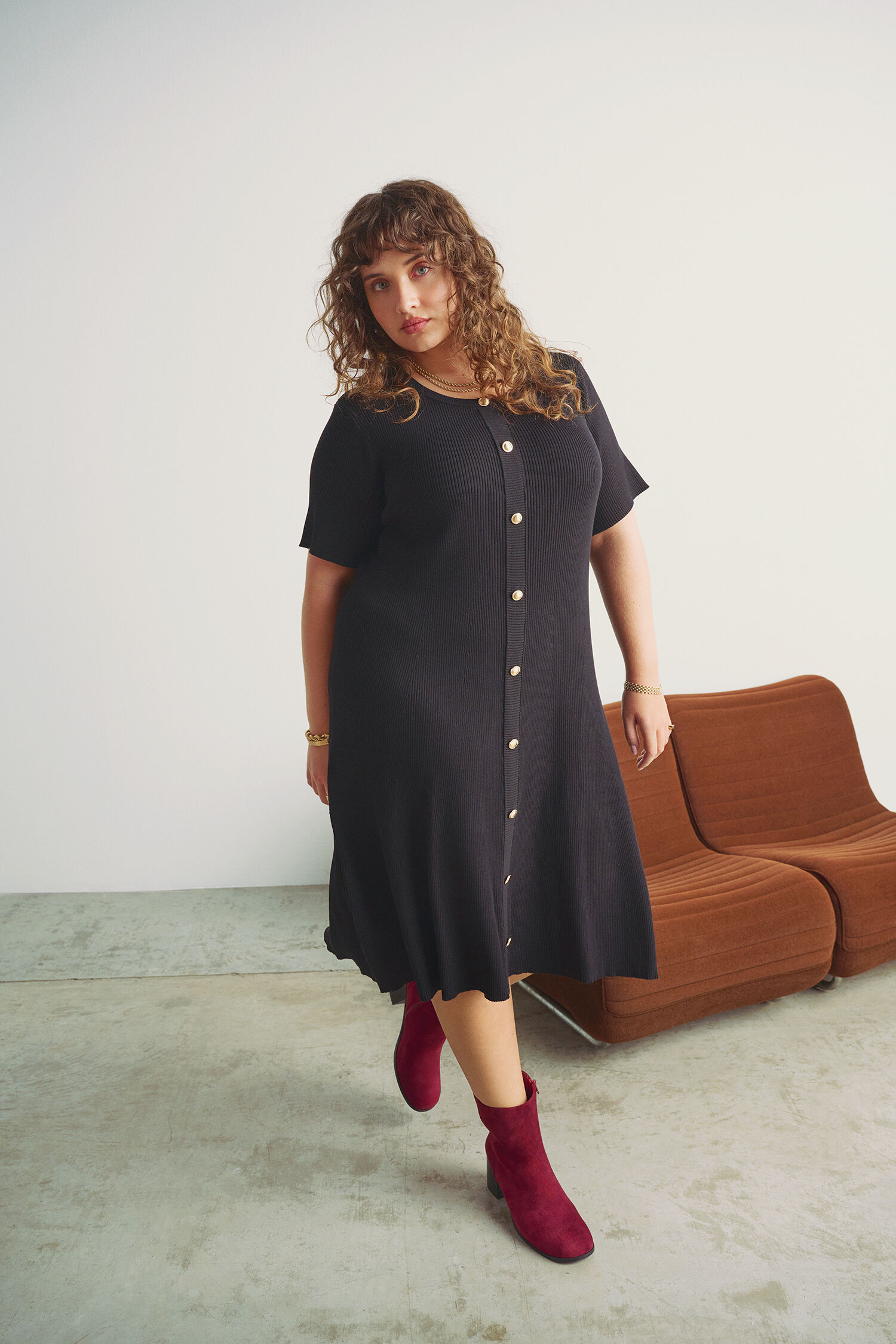 Strickkleid mit Goldkn&ouml;pfen, , Model