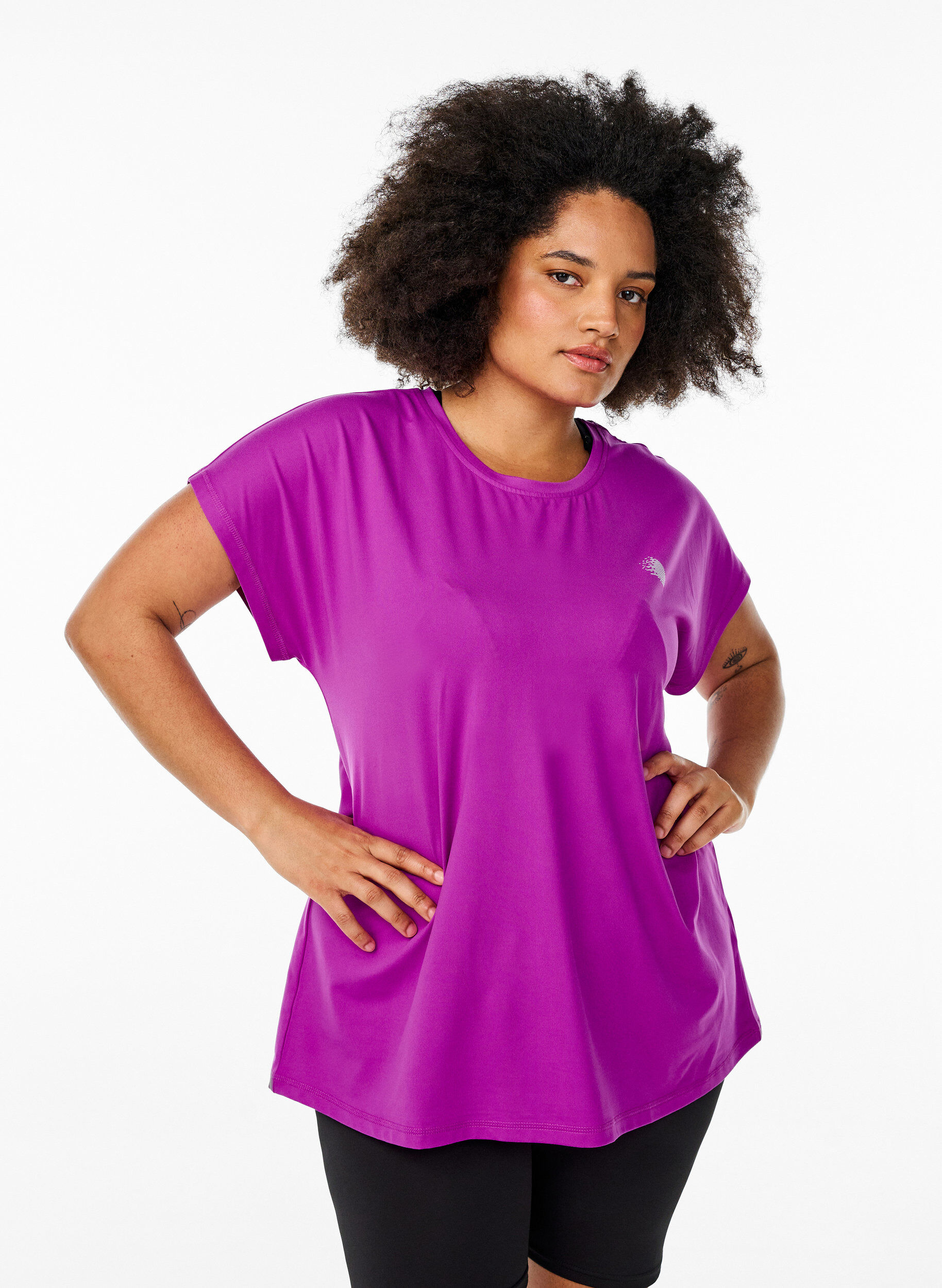 ZizziEinfarbiges Trainings-T-Shirt, Lila, Model image number 0