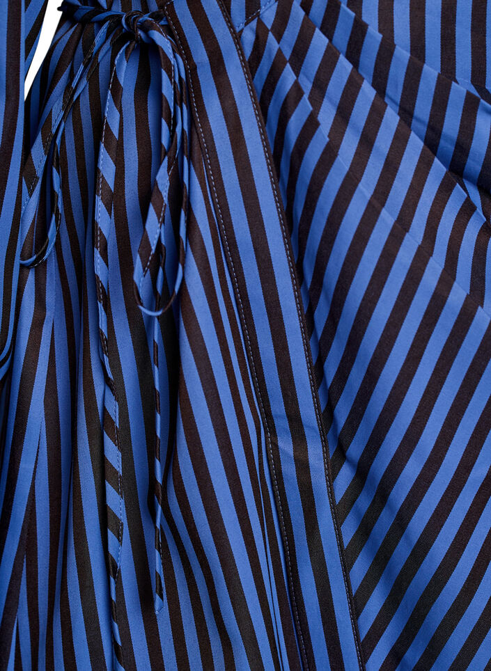 Chemise &agrave; rayures avec effet cache-c&oelig;ur et ceinture &agrave; nouer, Bleu, Packshot image number 3