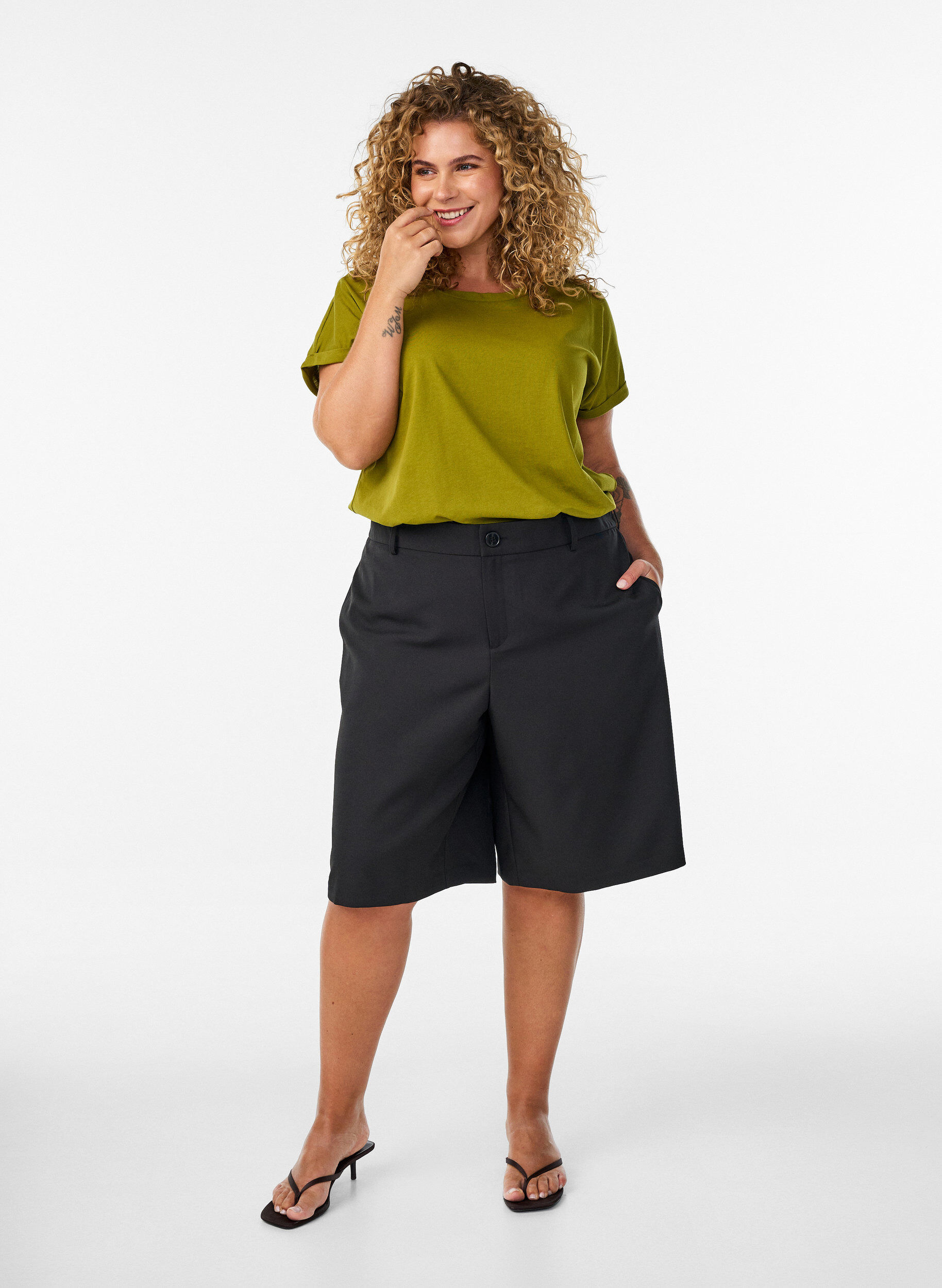 Zizzi Kurz&auml;rmeliges T-Shirt aus einer Baumwollmischung, Gr&uuml;n, Model image number 1