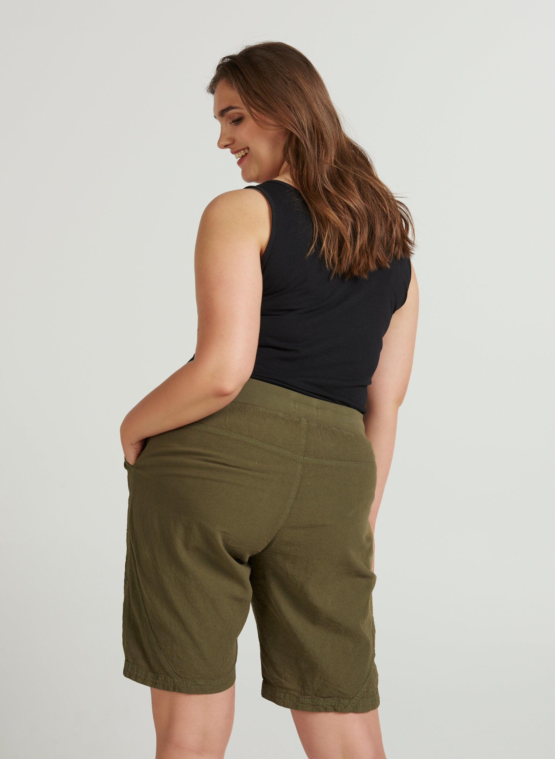 Zizzi Short , Ivy green, Model image number 0