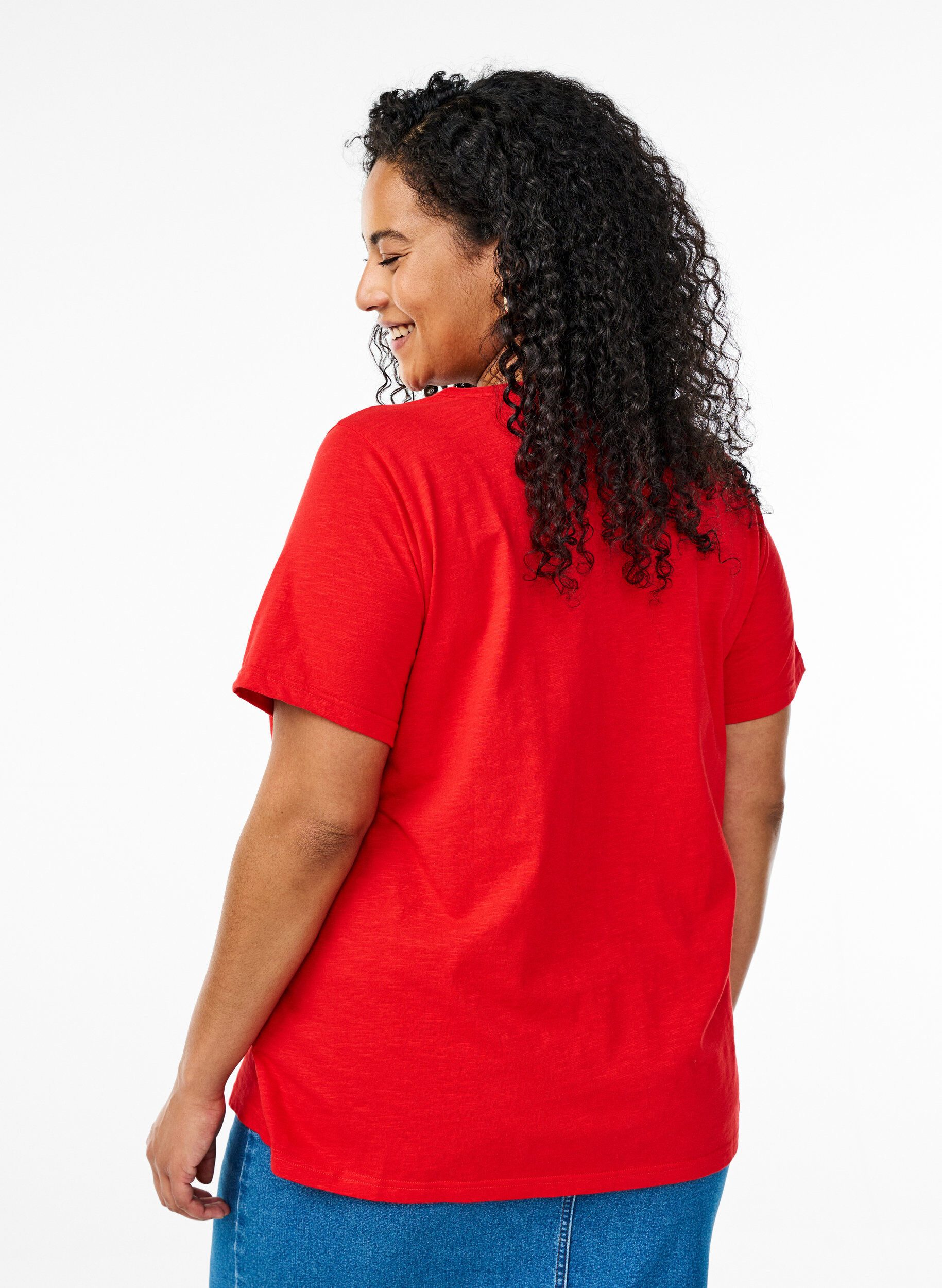 Zizzi FLASH - T-shirt dot&eacute; de boutons, Rouge, Model image number 2