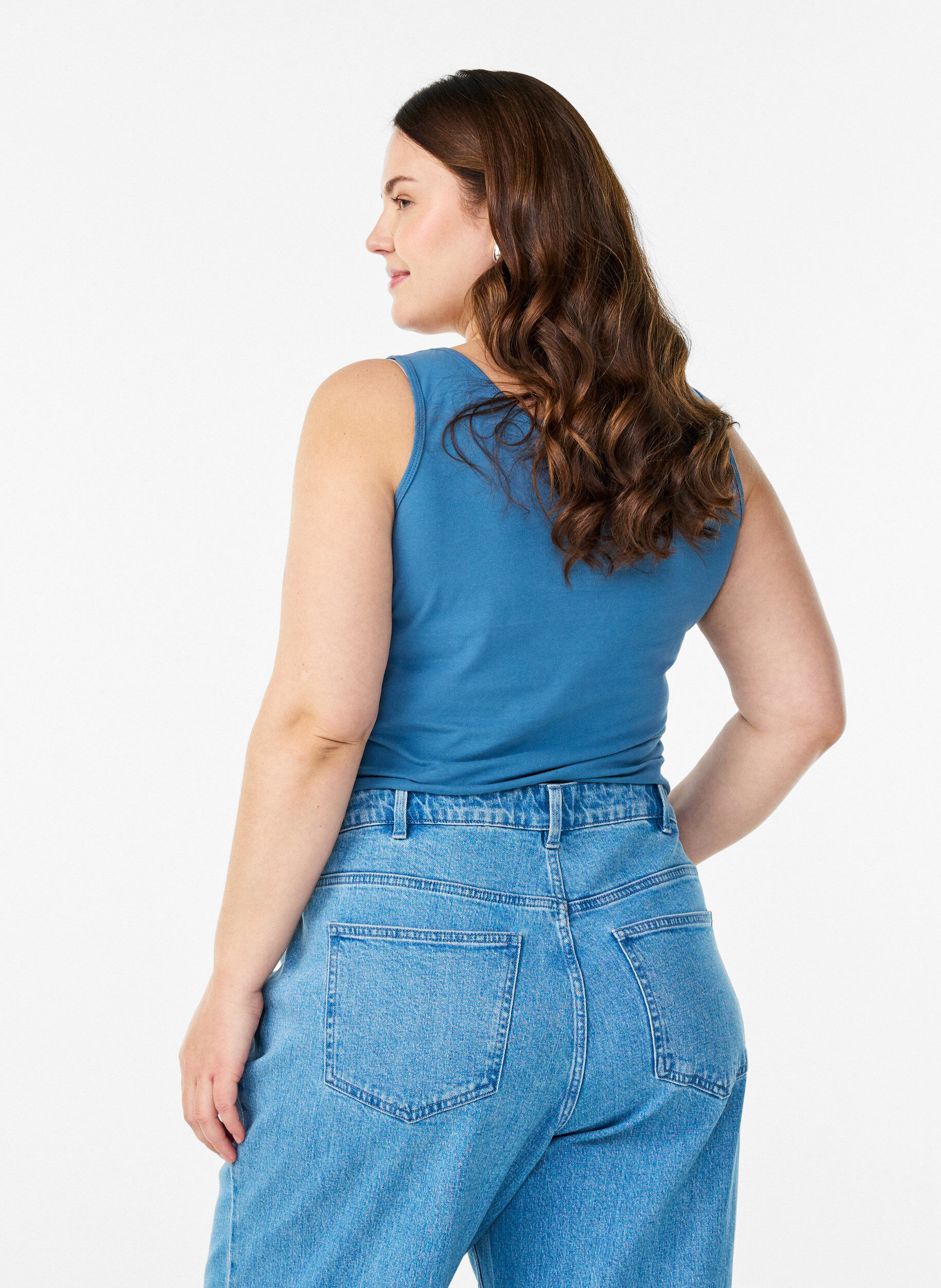 Zizzi Haut basic uni en coton, Gris bleut&eacute;, Model image number 2