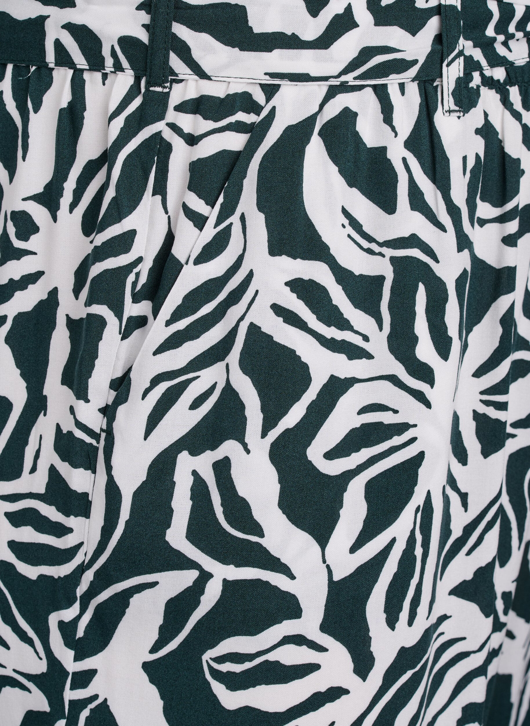 ZizziHose mit hohem Bund aus Viskose., Gr&uuml;n, Packshot image number 2