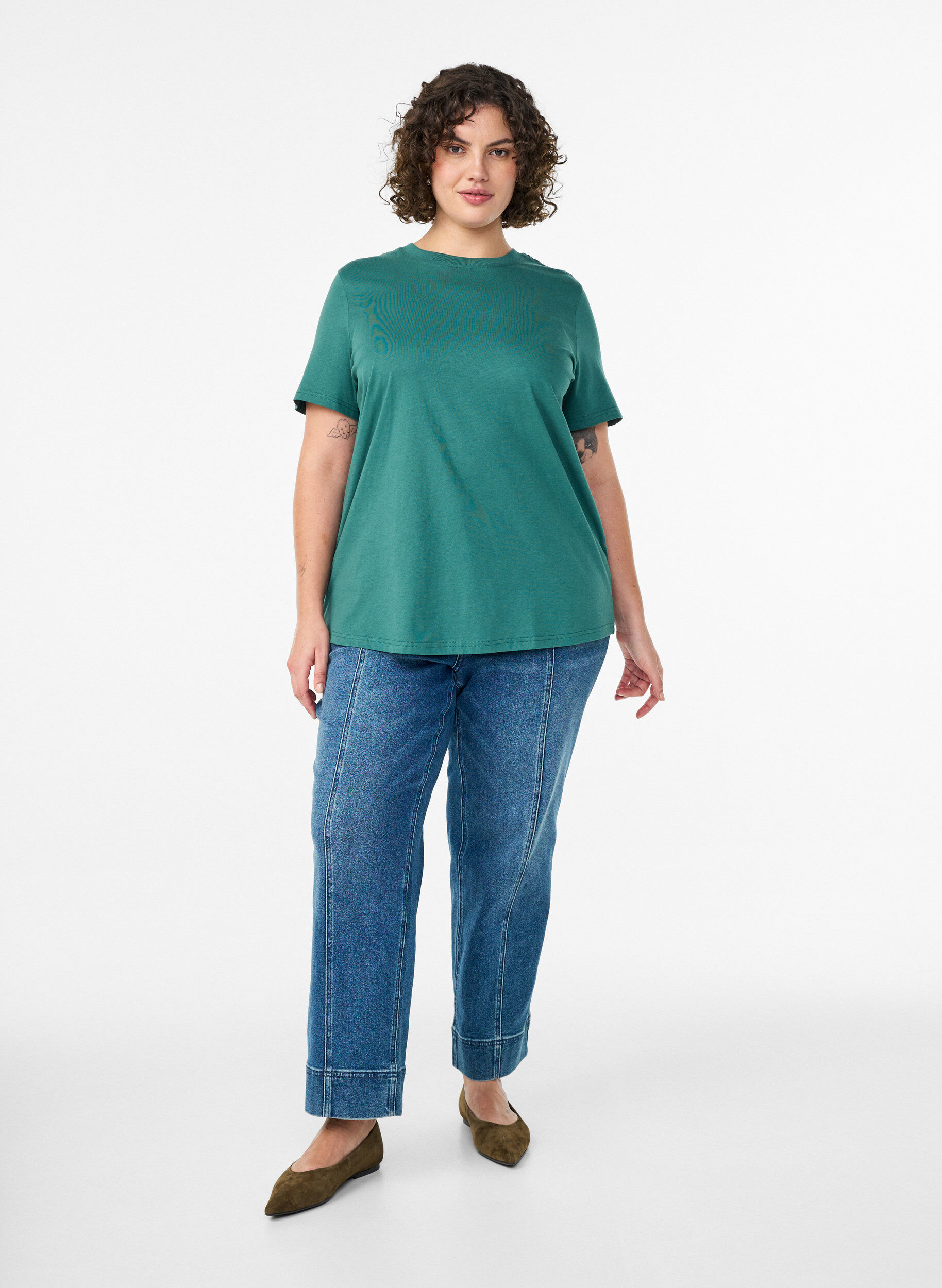 ZizziBasic-T-Shirt aus Baumwolle mit Rundhalsausschnitt, Gr&uuml;n, Model image number 1