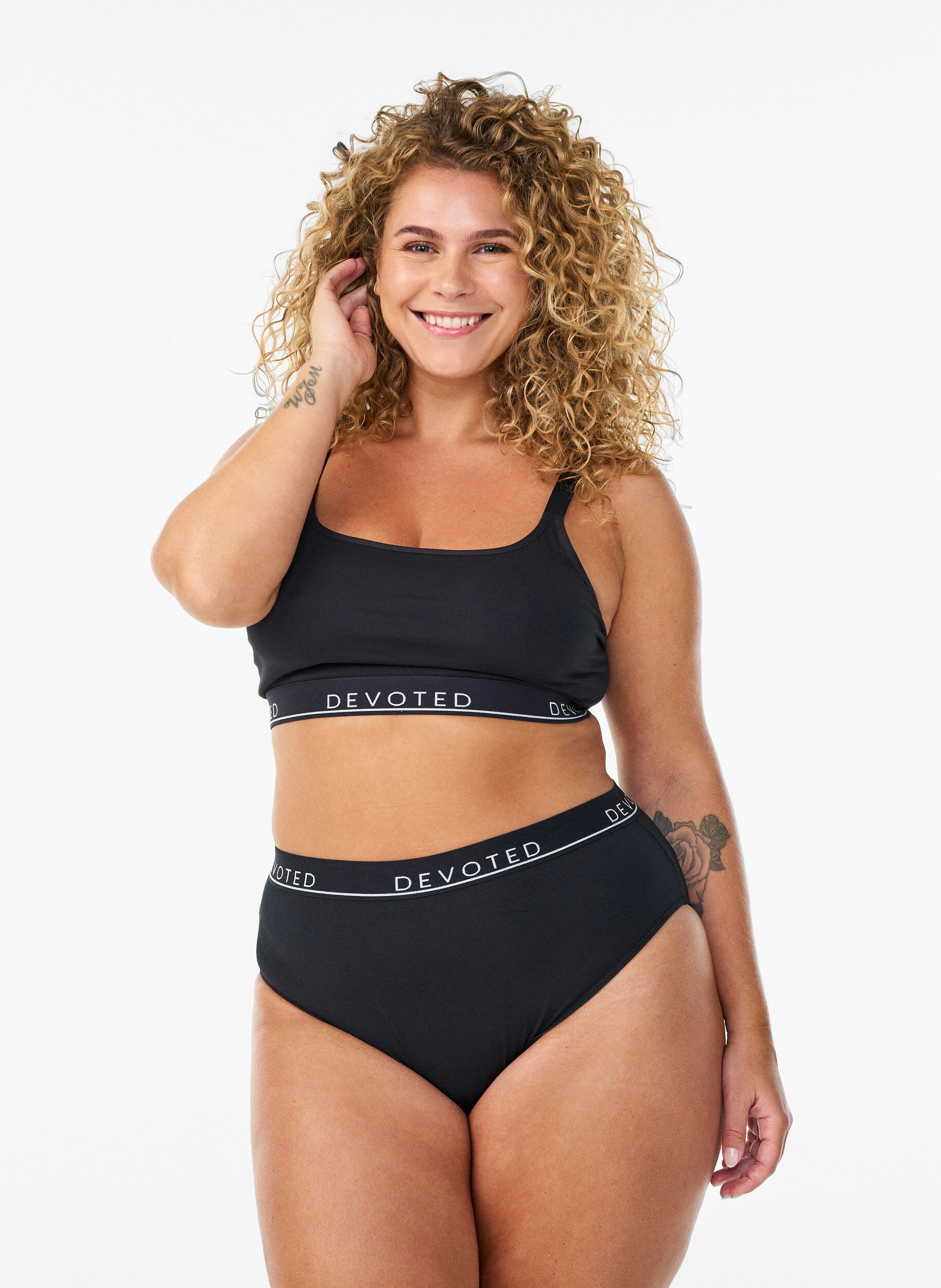 Culotte en coton &agrave; taille r&eacute;guli&egrave;re, Noir, Model