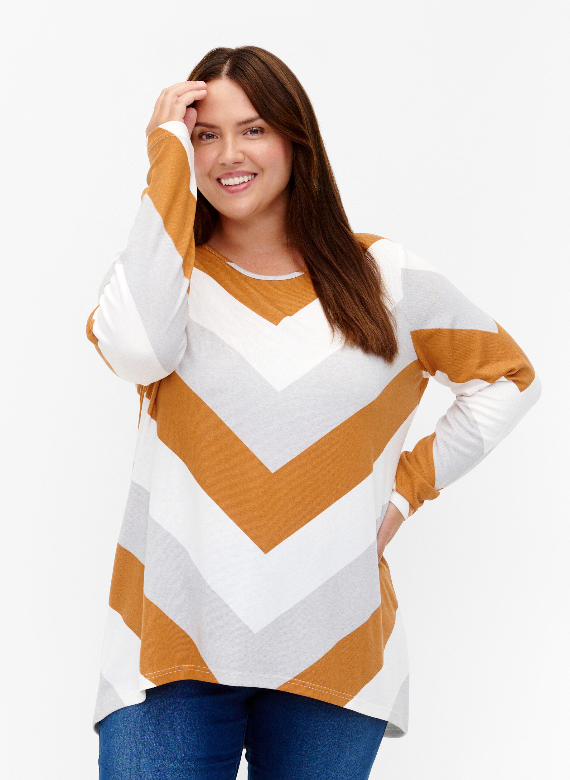 Zizzi Gemusterte Bluse mit langen &Auml;rmeln, Beige Zig Zag, Model image number 0