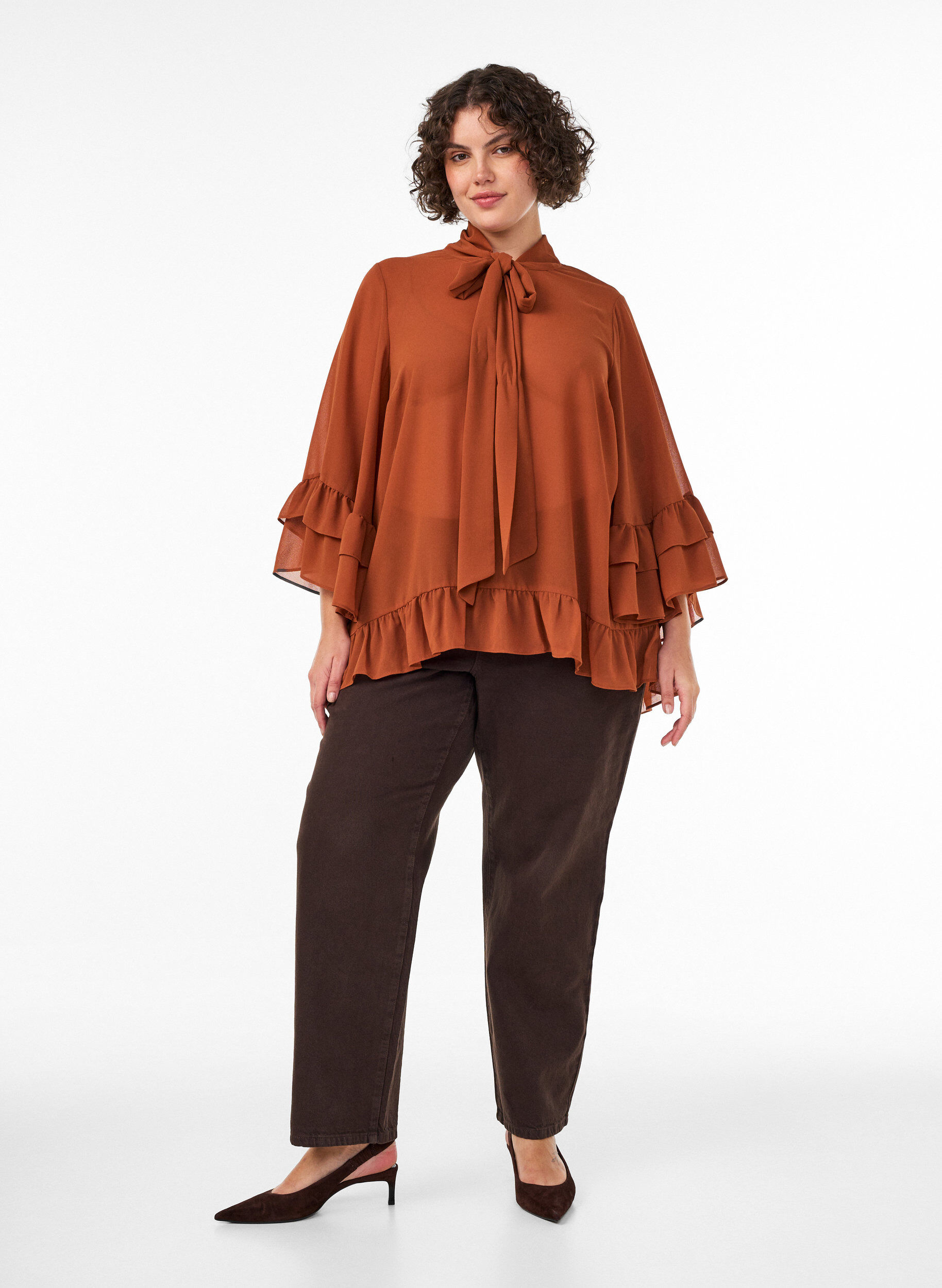 ZizziBlouse avec ruban &agrave; nouer et volants, Camel, Model image number 1
