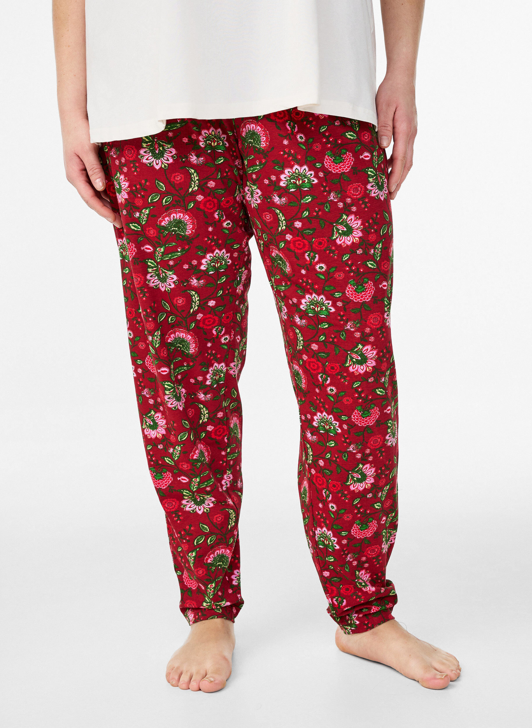 ZizziPantalon de pyjama en coton avec imprim&eacute;, Rouge, Model image number 2