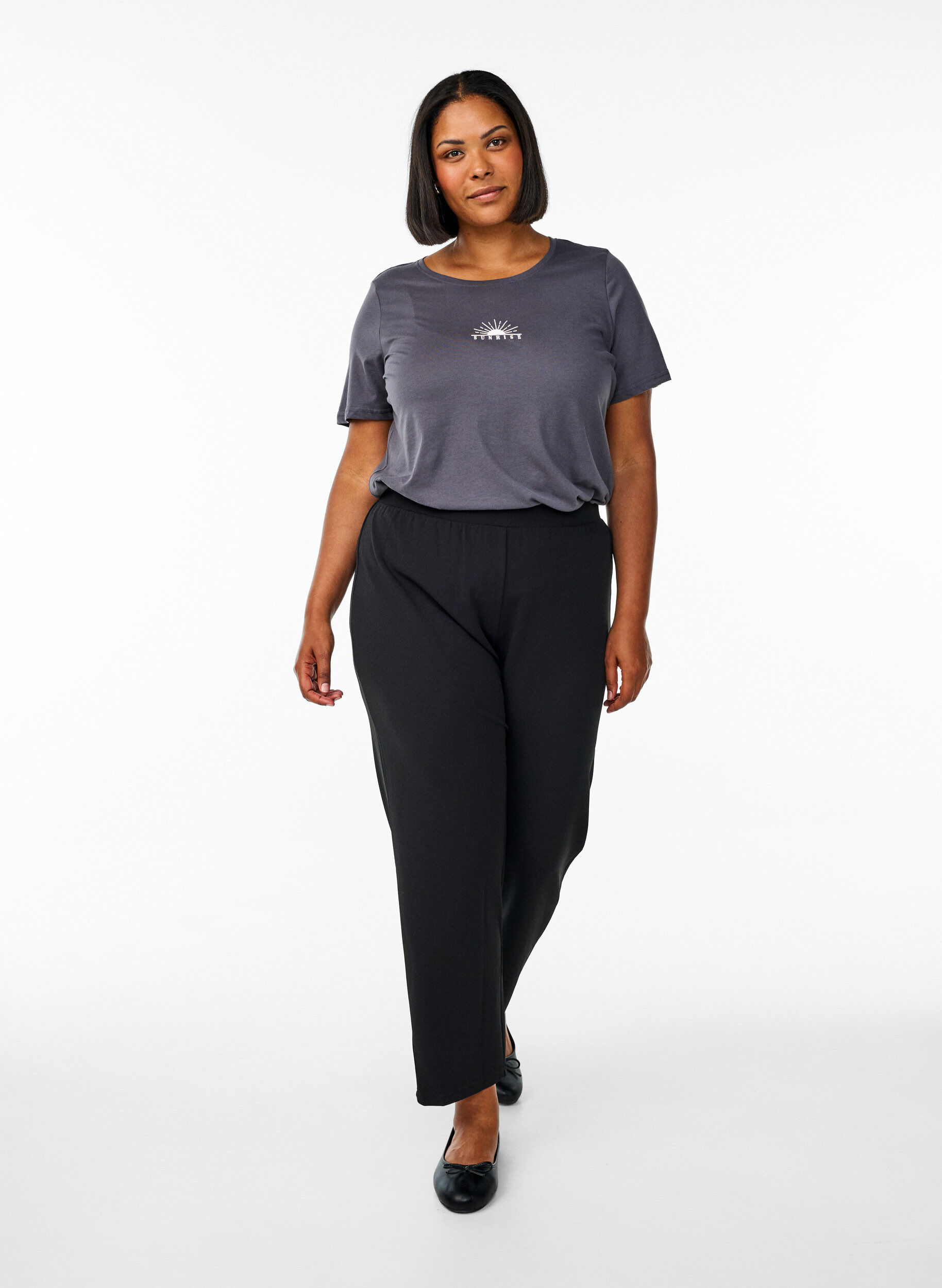 Zizzi FLASH - T-Shirt mit Print, Grau, Model image number 1