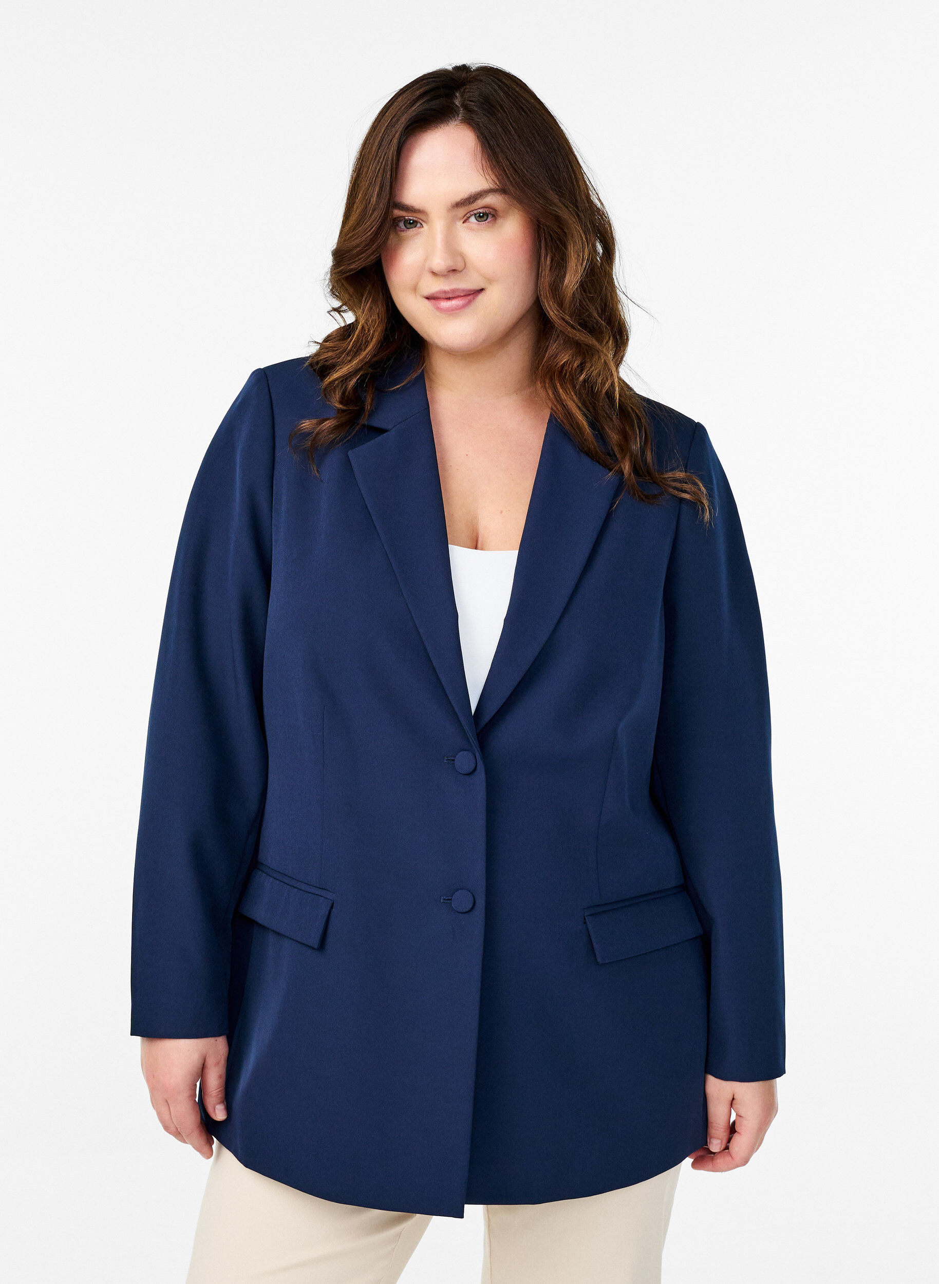 Zizzi Klassischer Blazer mit Knopfverschluss, Blau, Model image number 0