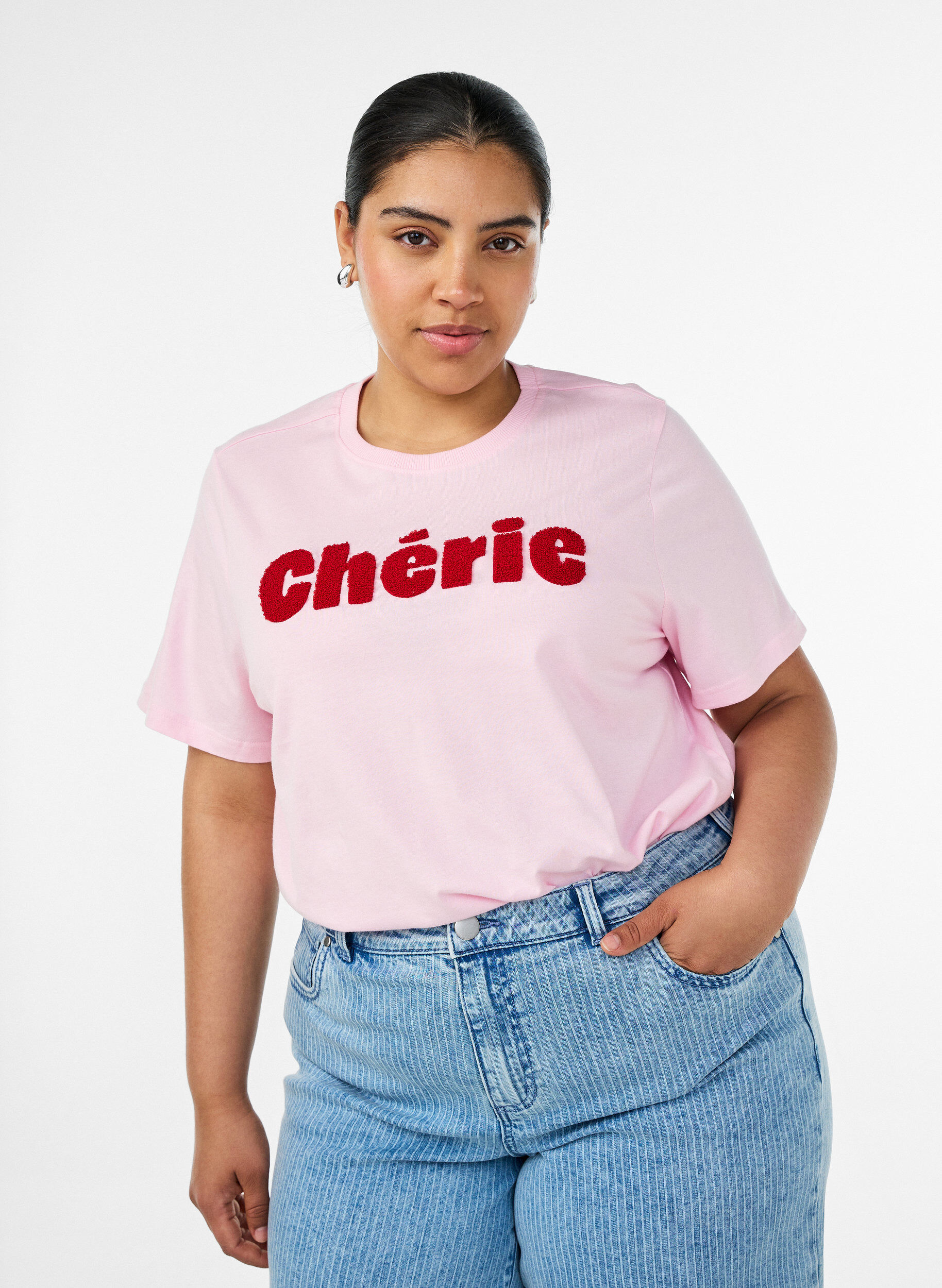 T-Shirt aus Bio-Baumwolle mit Frontprint, Rot, Model