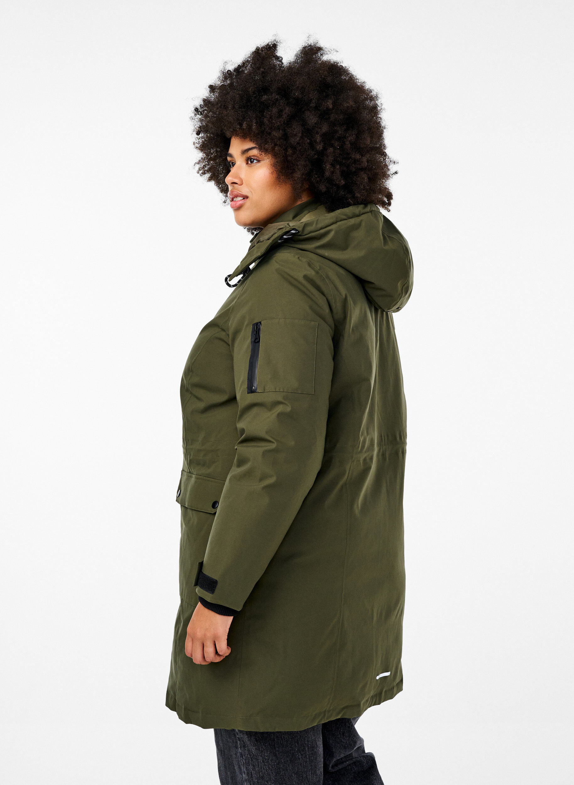 Zizzi Praktische Winterjacke mit Kapuze und Taschen, Gr&uuml;n, Model image number 2