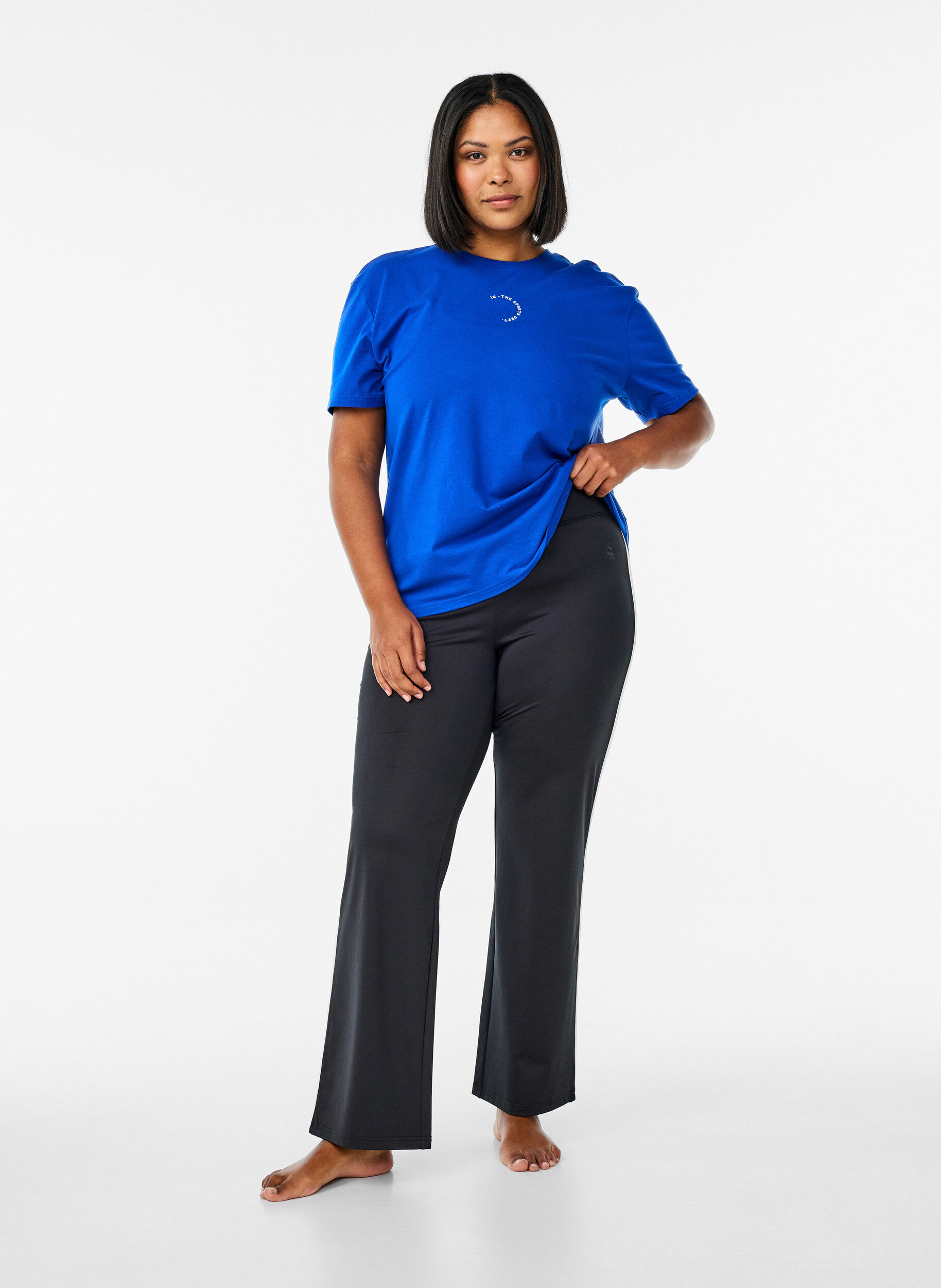 Zizzi Sportliches T-Shirt aus Bio-Baumwolle, Blau, Model image number 1