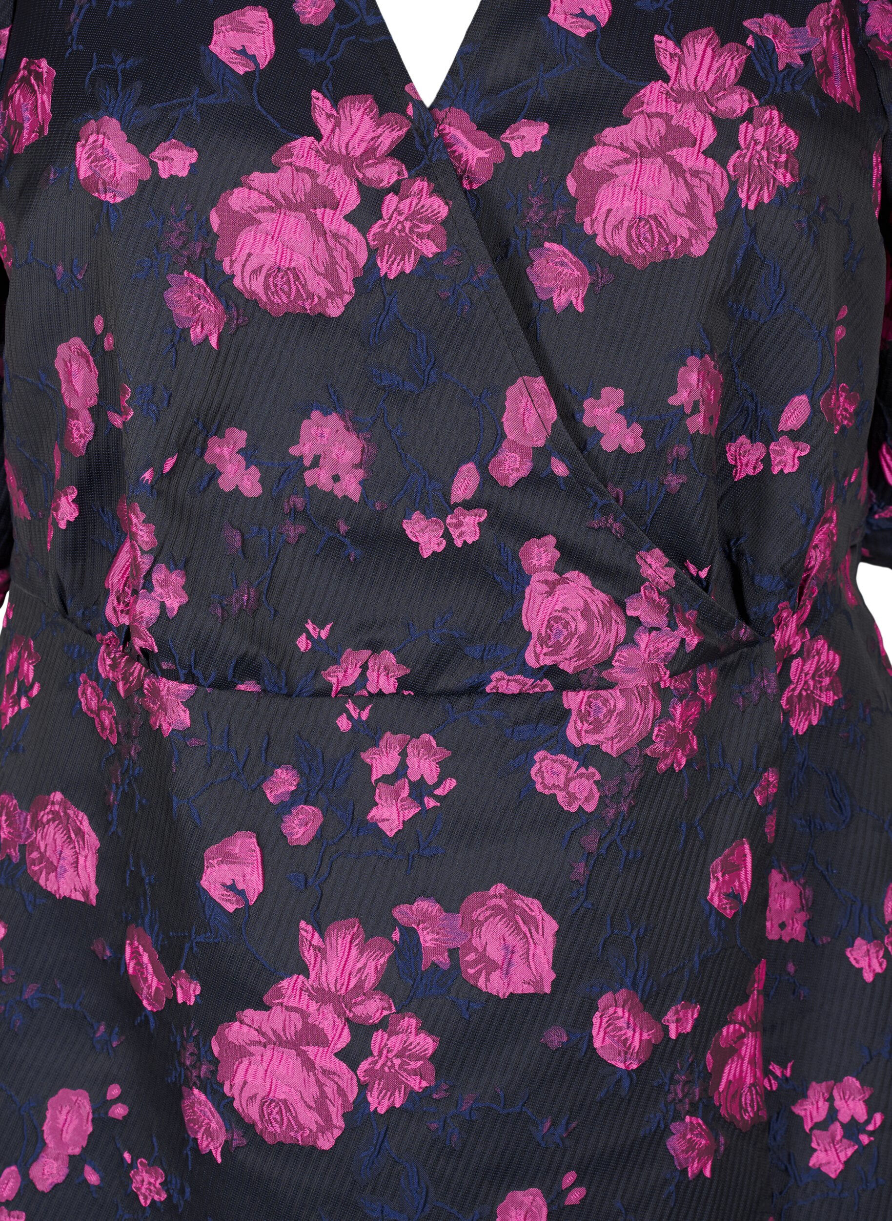 Zizzi Kurzes Wickelkleid aus Jacquard, Black w. Red Rose, Packshot image number 2