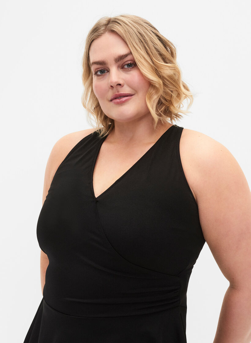 Maillot de bain avec dos croisé et jupe, Black, Model image number 2