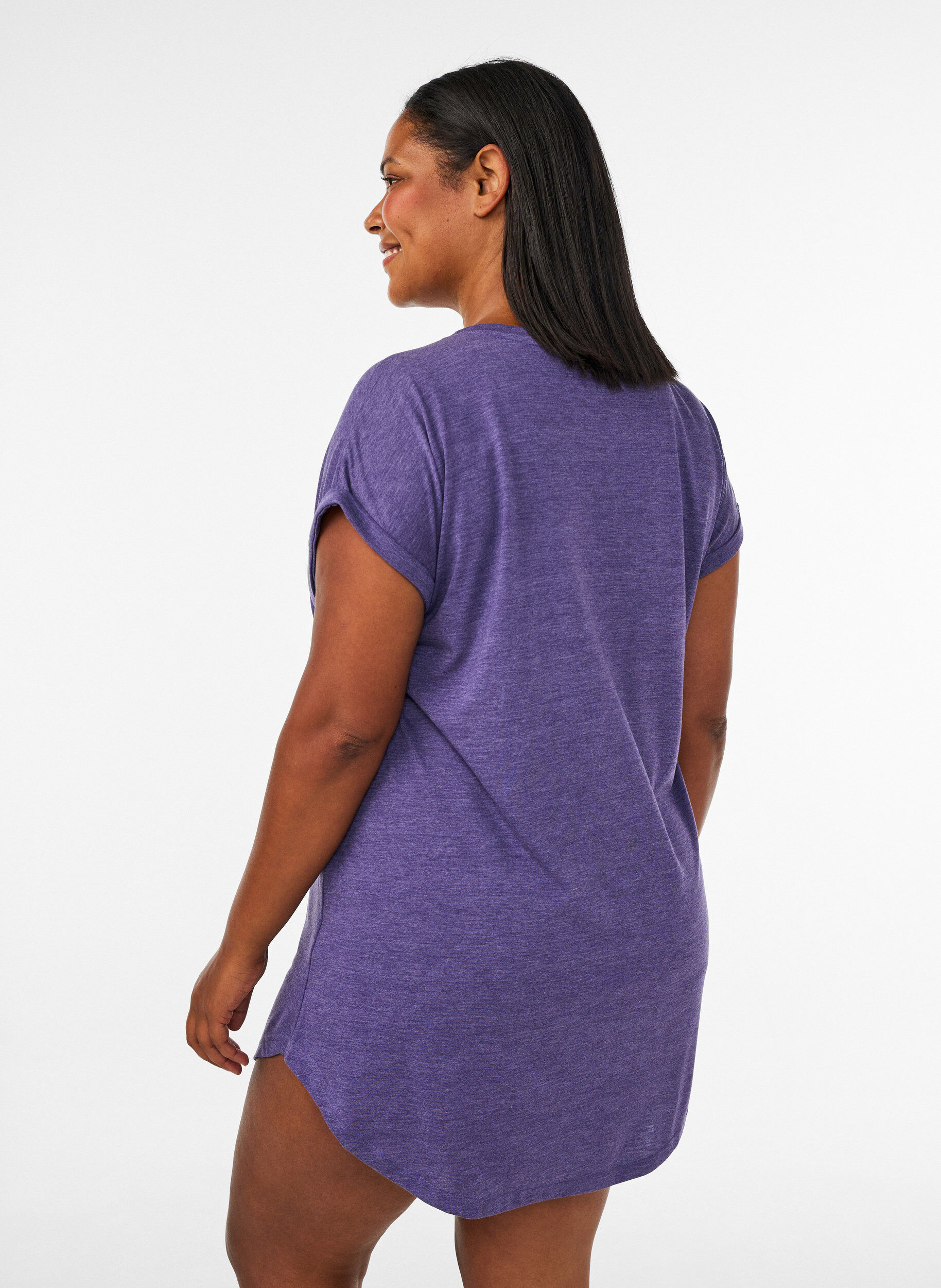 ZizziChemise de nuit &agrave; manches courtes avec imprim&eacute; de texte, Violet, Model image number 2