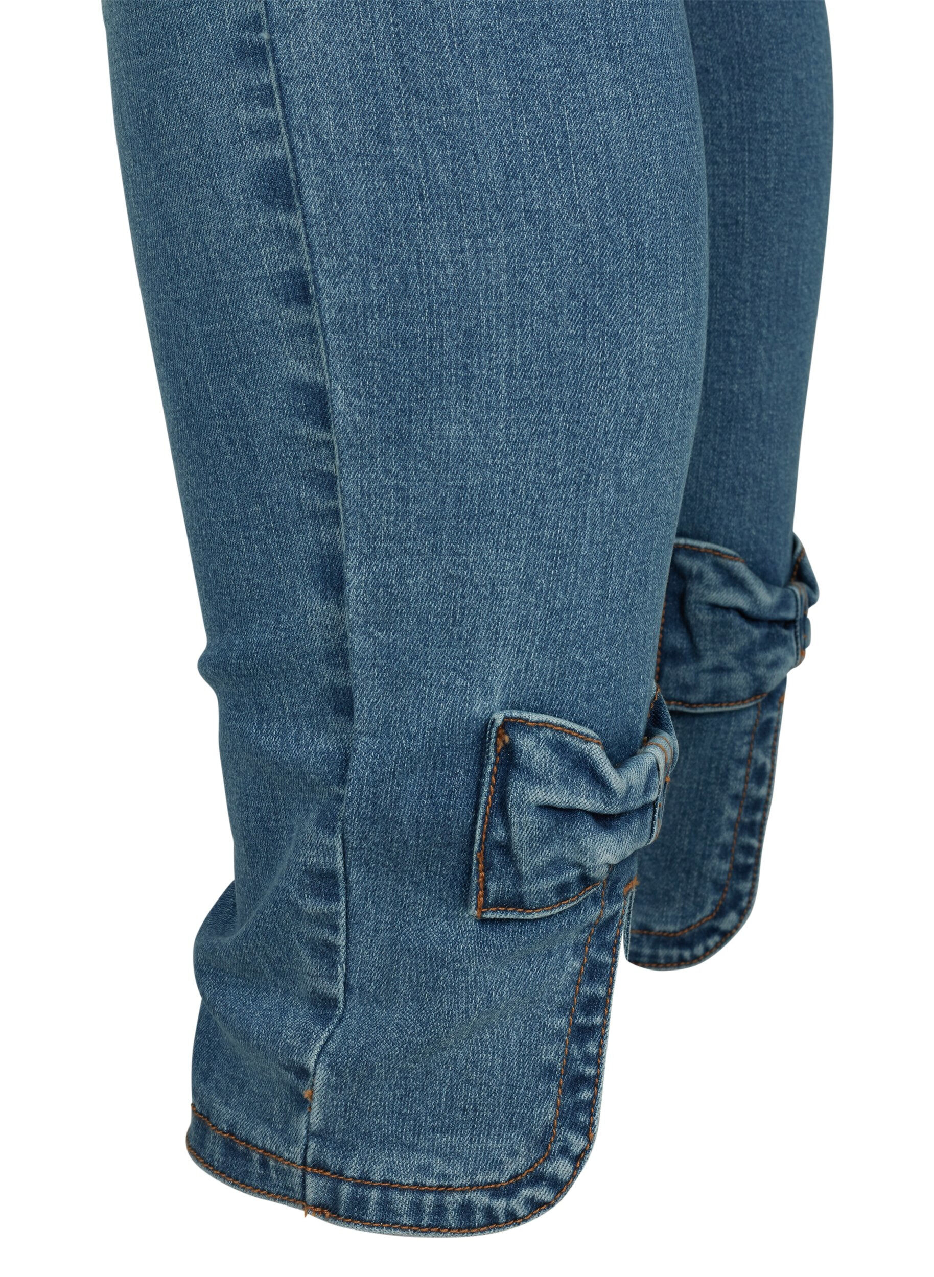 Zizzi Cropped Amy Jeans mit hoher Taille und Schleife, Blue denim, Packshot image number 3