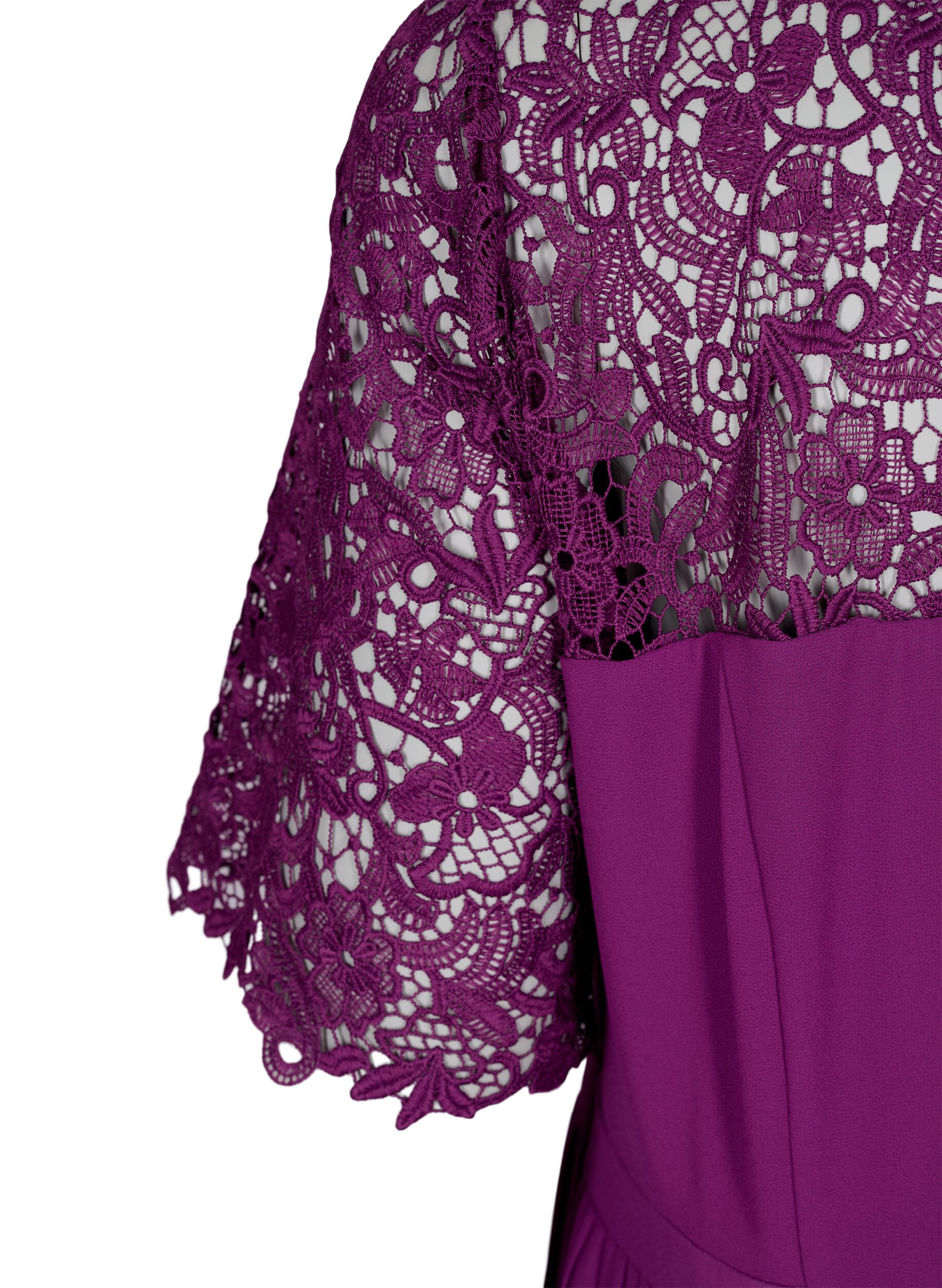 Zizzi Kurz&auml;rmeliges Kleid mit Spitzenoberteil, Grape Juice, Packshot image number 3