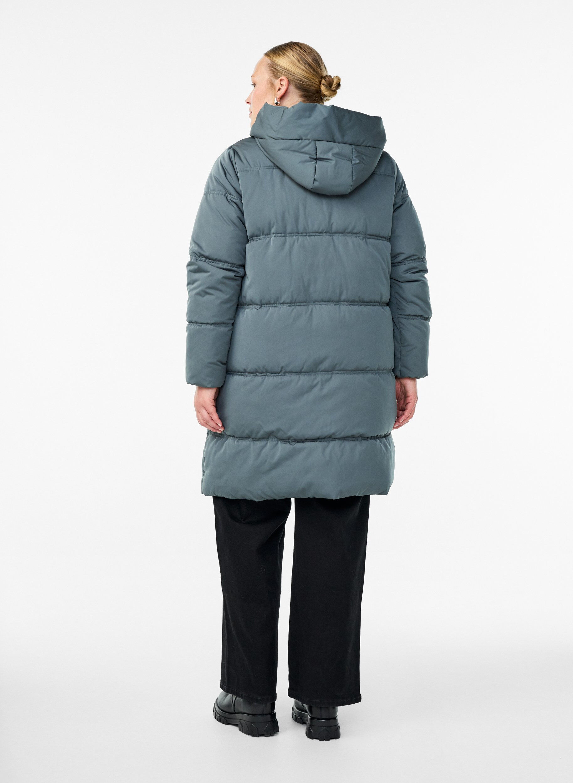 Zizzi Lange Steppjacke mit Kapuze, Blau, Model image number 2