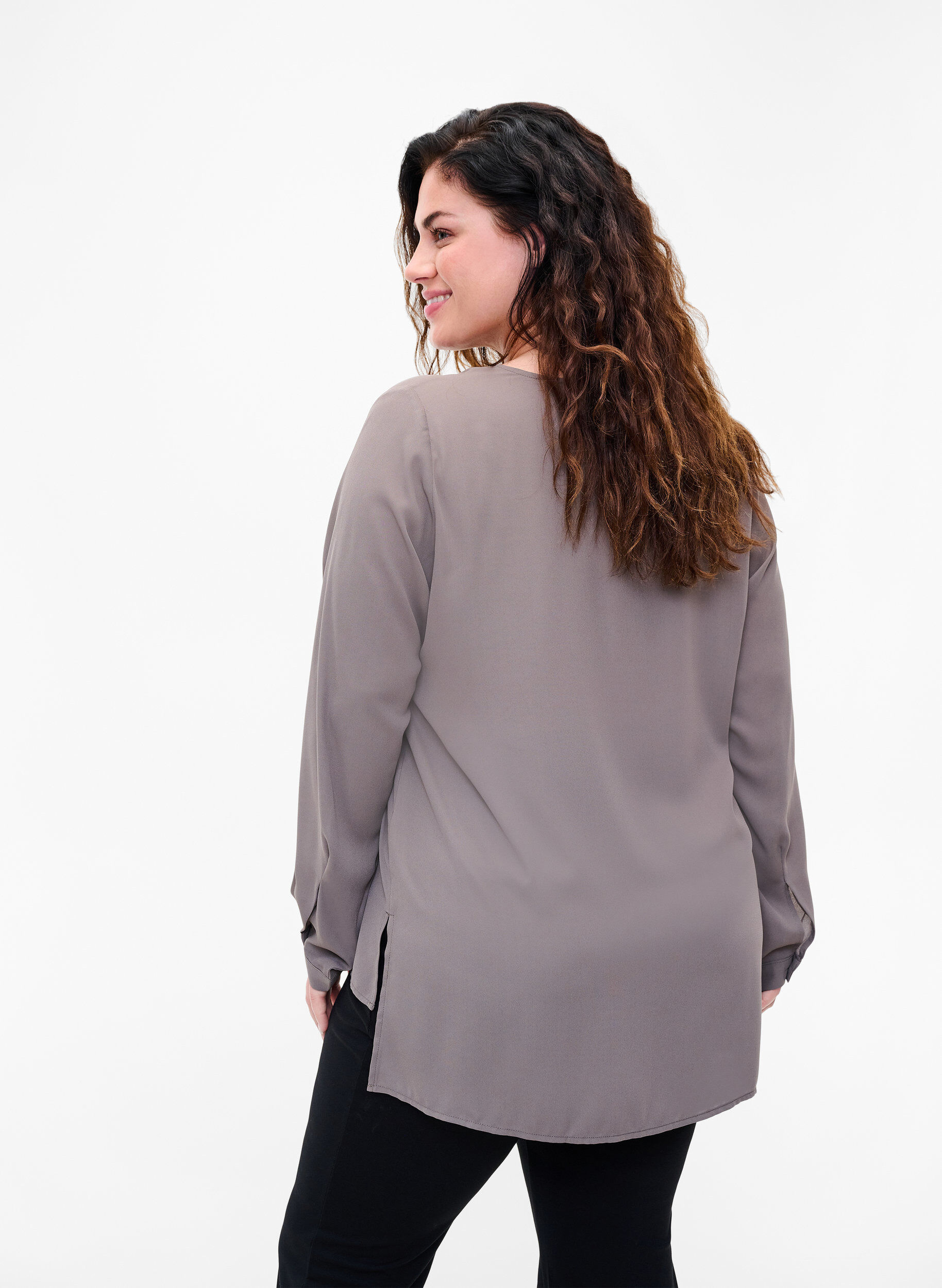 Zizzi Unifarbenes Hemd mit V-Ausschnitt, Falcon, Model image number 1