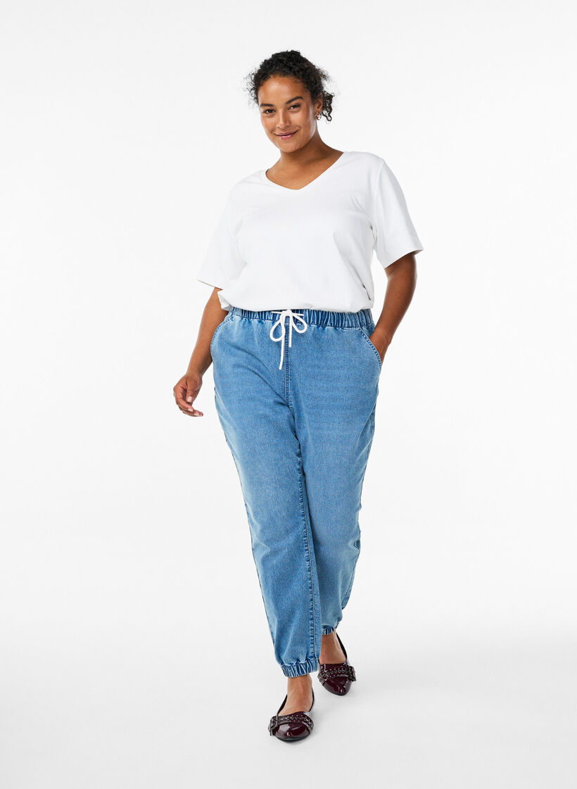 Pantalon de jogging en denim avec des poches, Bleu Clair, Model