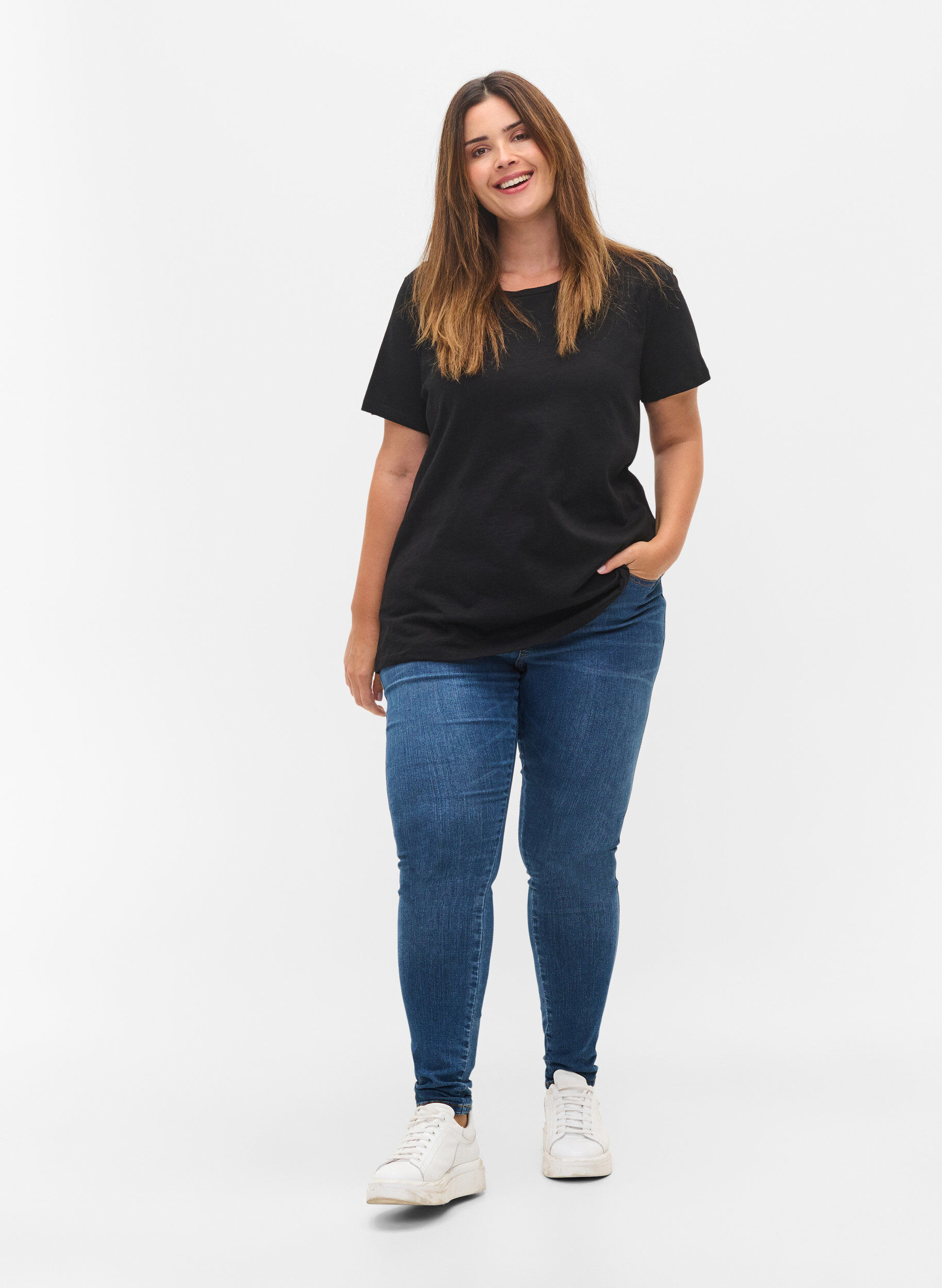 Zizzi Lot de 2 T-shirt basiques en coton, Black/Black, Model image number 2