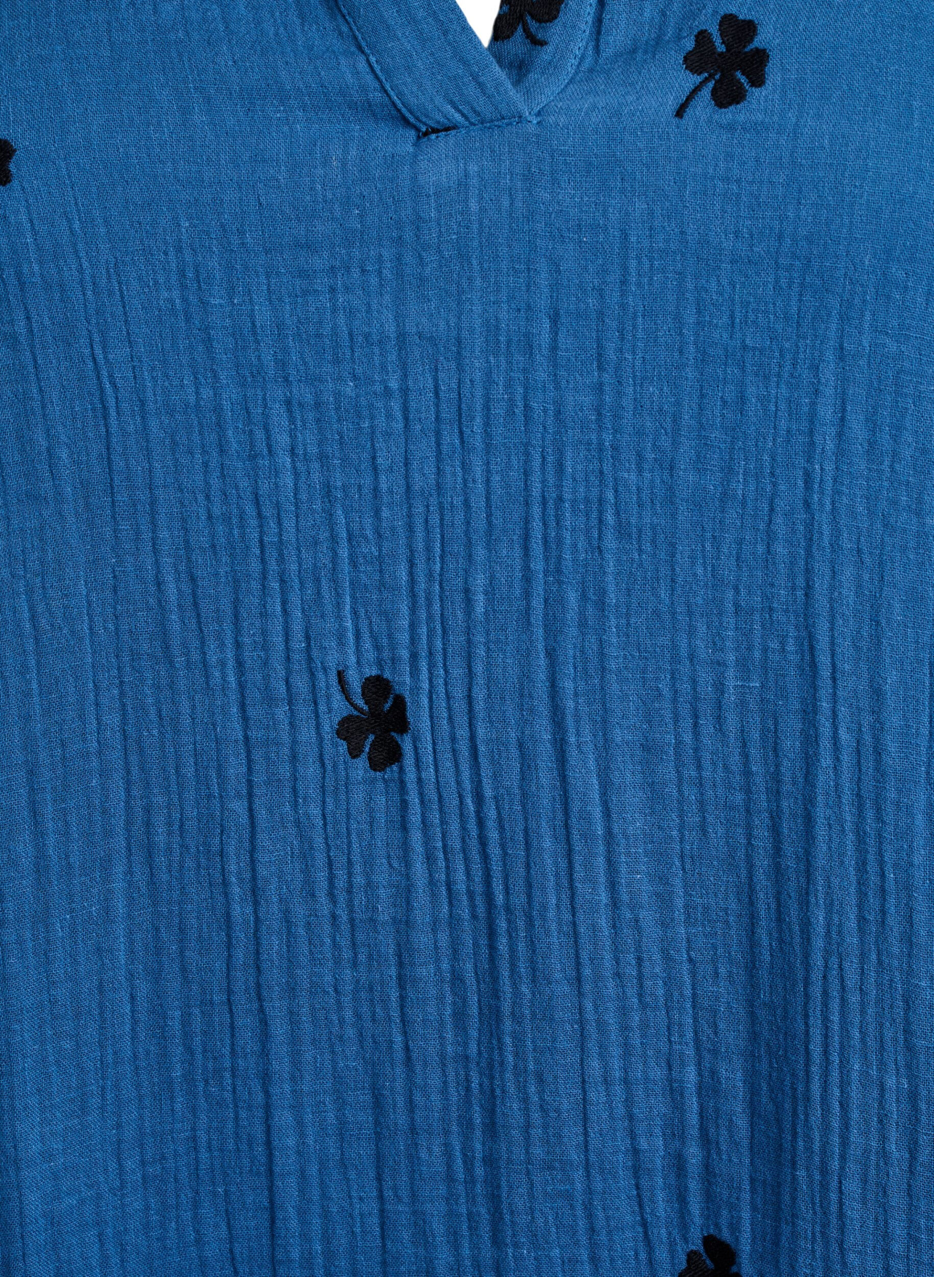 Zizzi Robe courte en mousseline de coton avec des fleurs brod&eacute;es, Bleu, Packshot image number 2