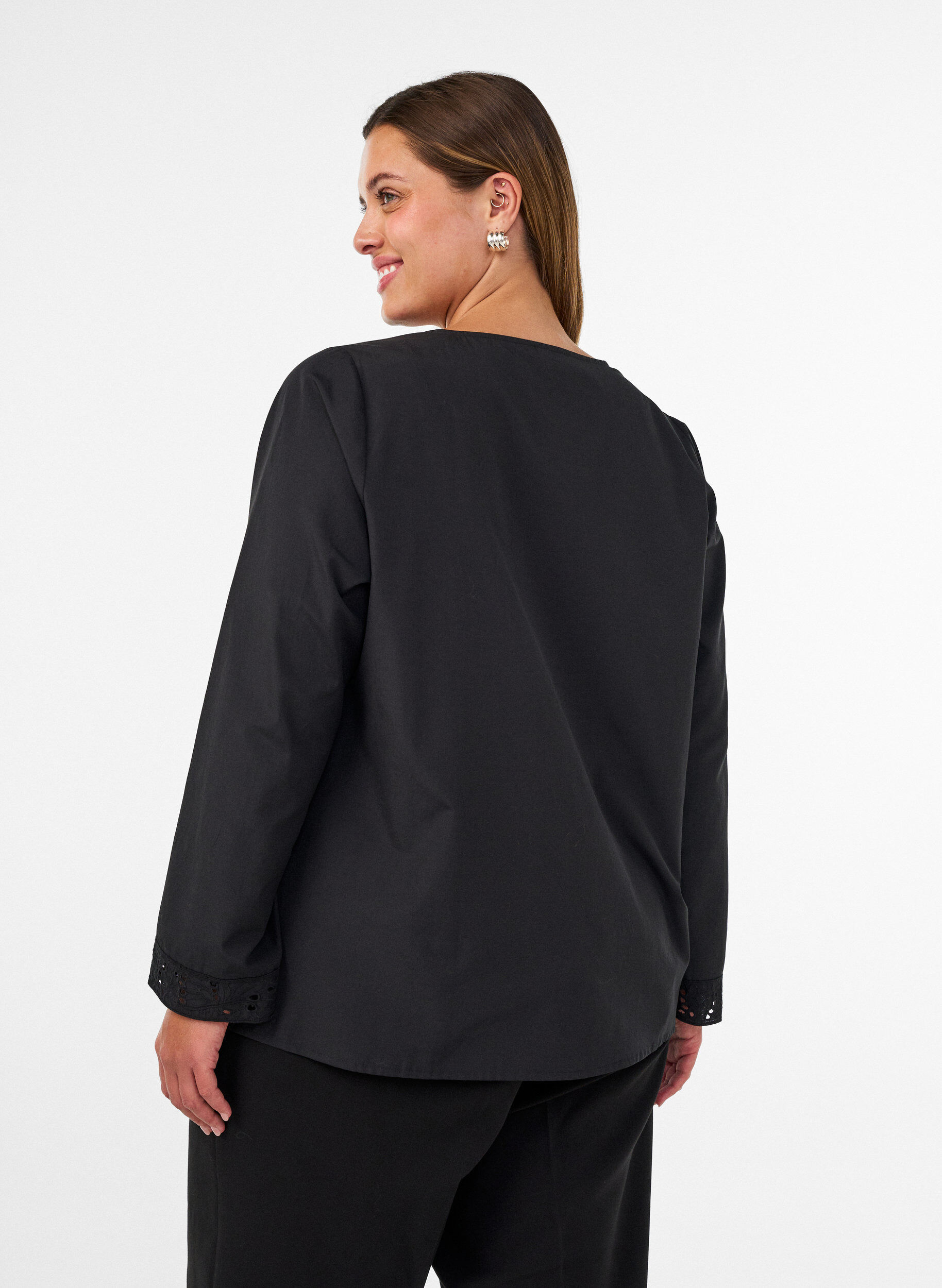 ZizziChemisier avec broderie anglaise, Noir, Model image number 2