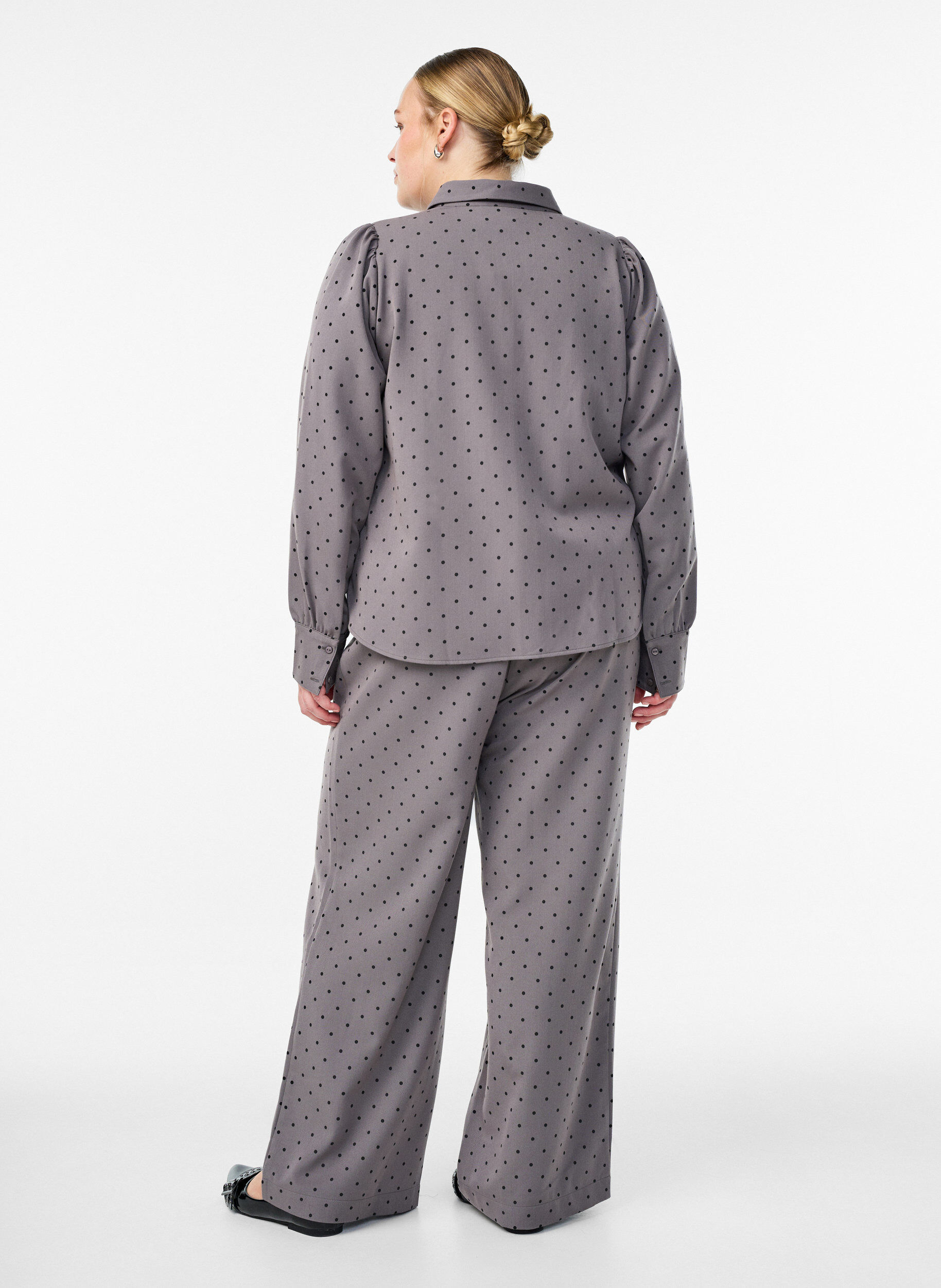 Zizzi Weite Hose mit hoher Taille, Grau, Model image number 1