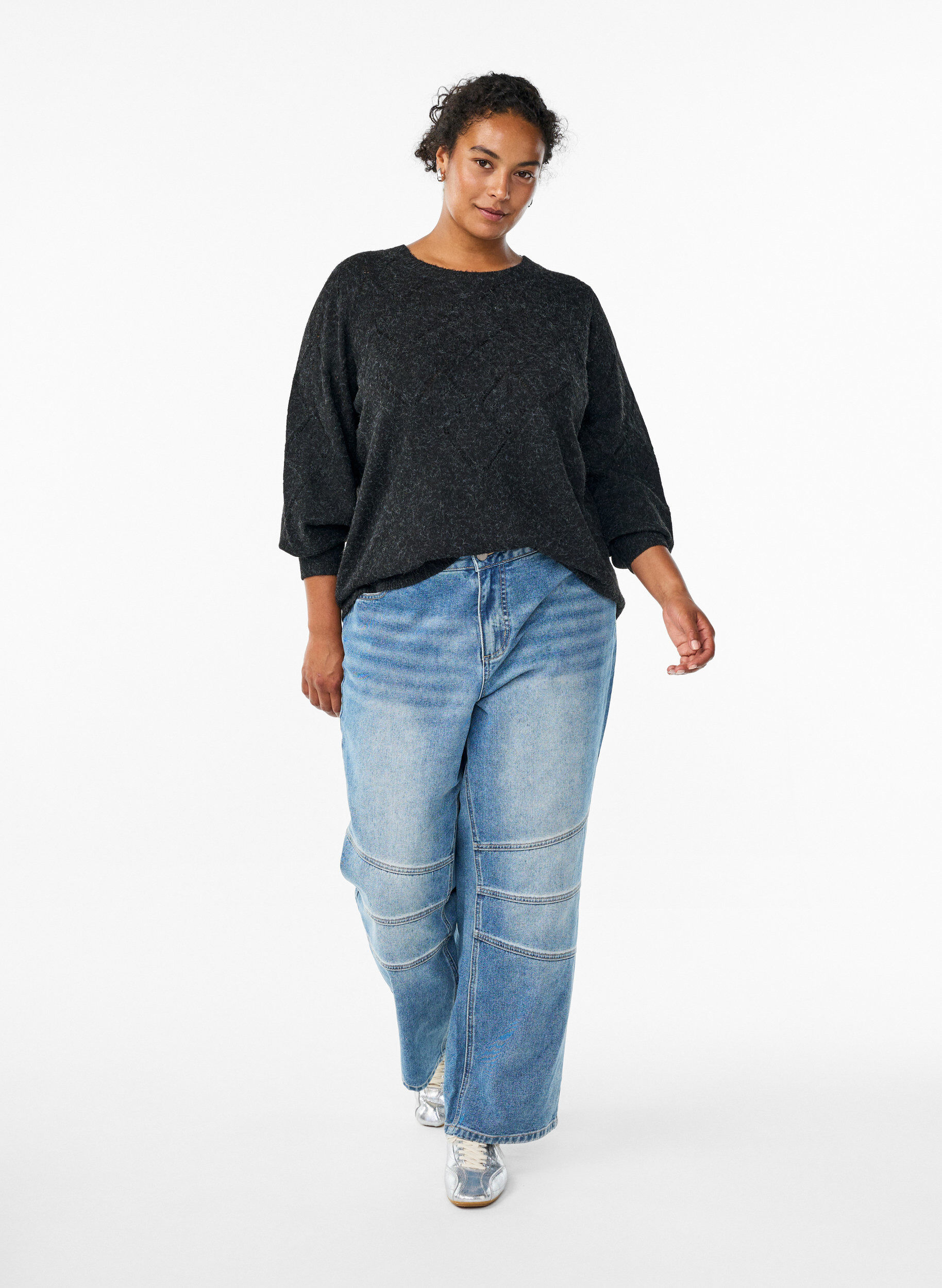 Zizzi Haut en maille &agrave; motif ajour&eacute; et manches ballon, Gris anthracite, Model image number 1