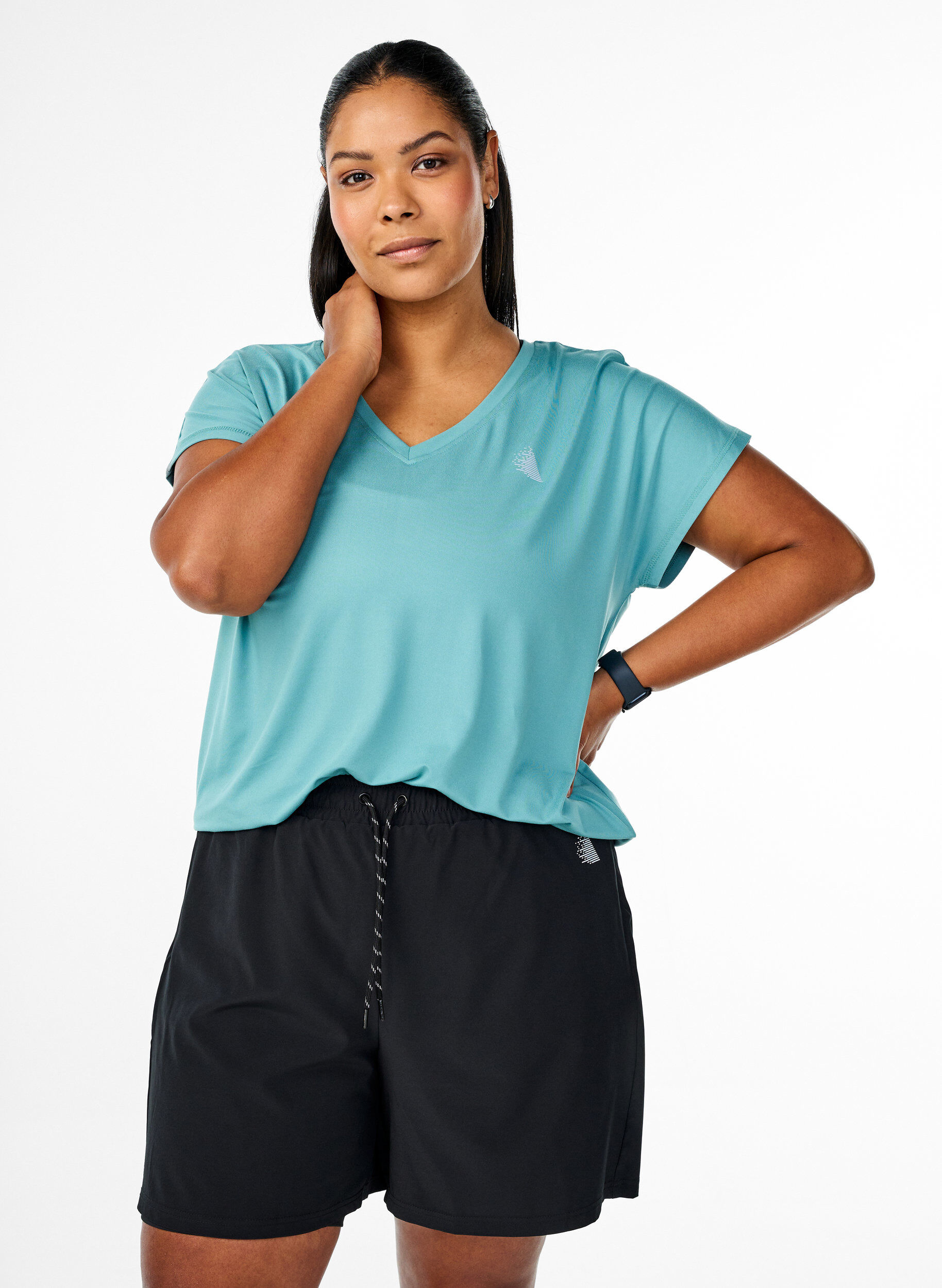 Zizzi T-shirt de sport ample avec col en V, Vert, Model image number 0