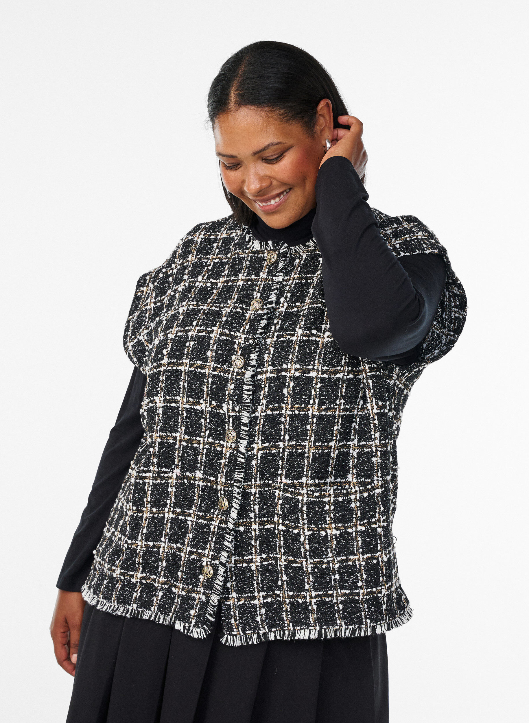 Gilet &agrave; carreaux avec boutons d&eacute;coratifs, Noir, Model