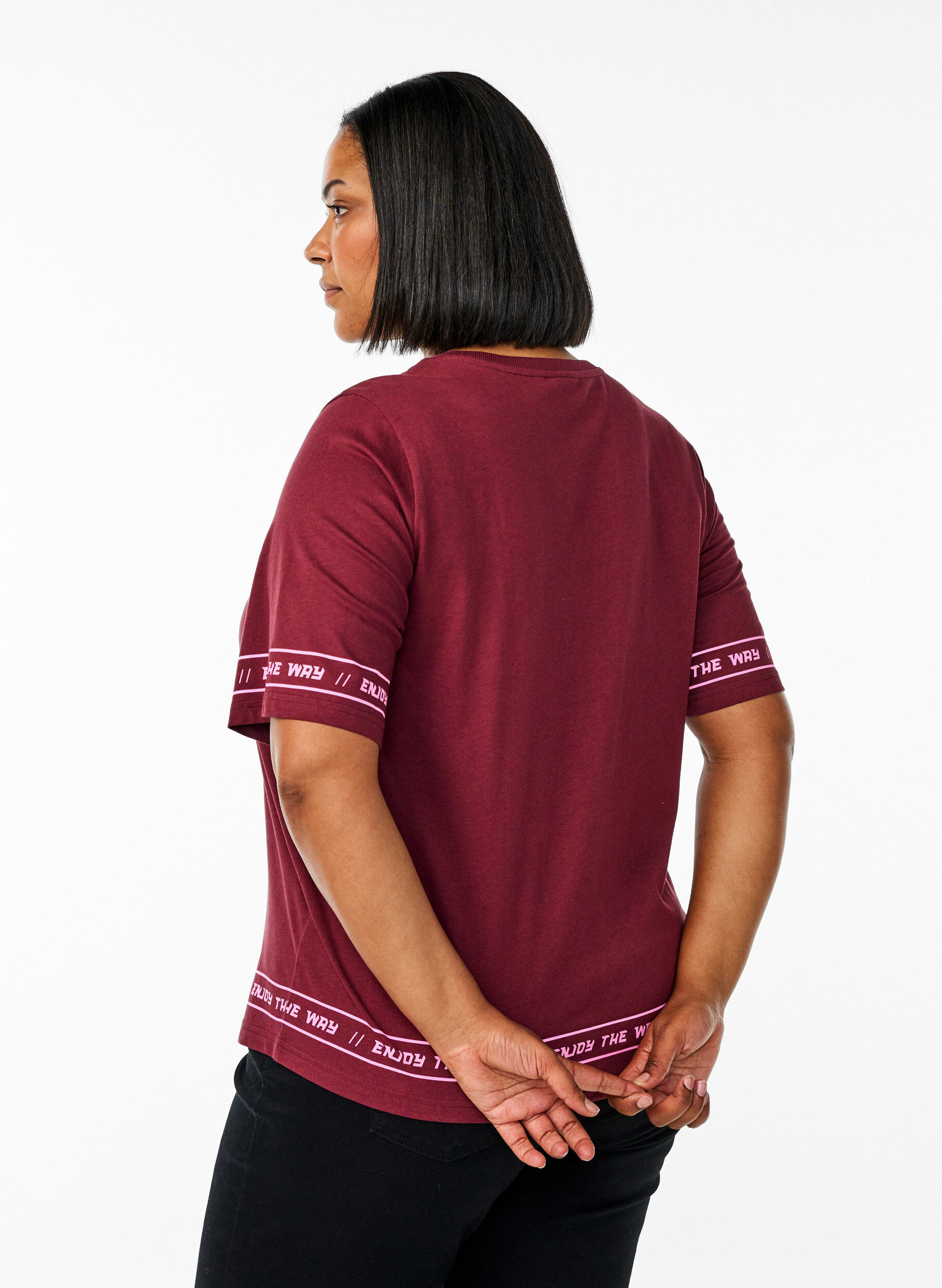 Zizzi Oversize-Shirt mit sportlichem Print, Dunkles Bordeaux, Model image number 2