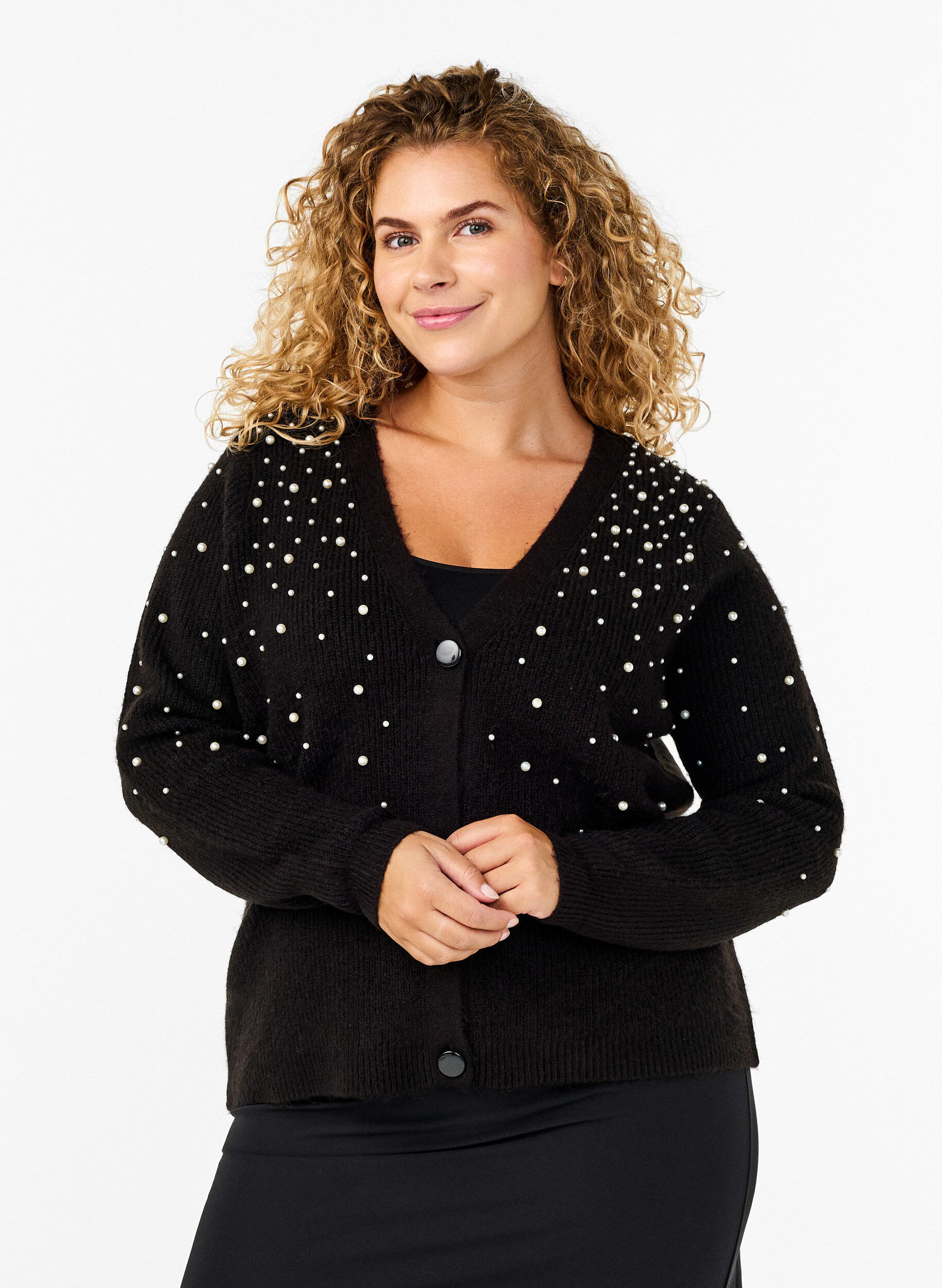 Zizzi Strickjacke mit Perlen, Black White Pearls, Model image number 0