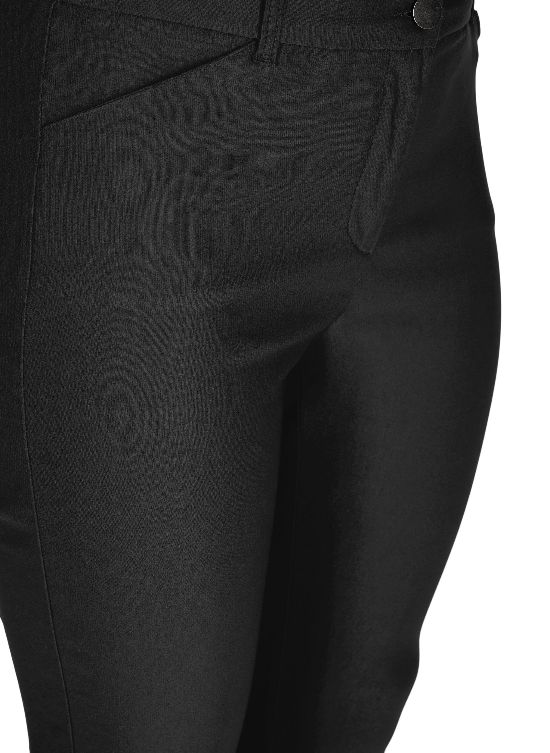 Zizzi Cropped Hose mit leichtem Glanz, Black, Packshot image number 2