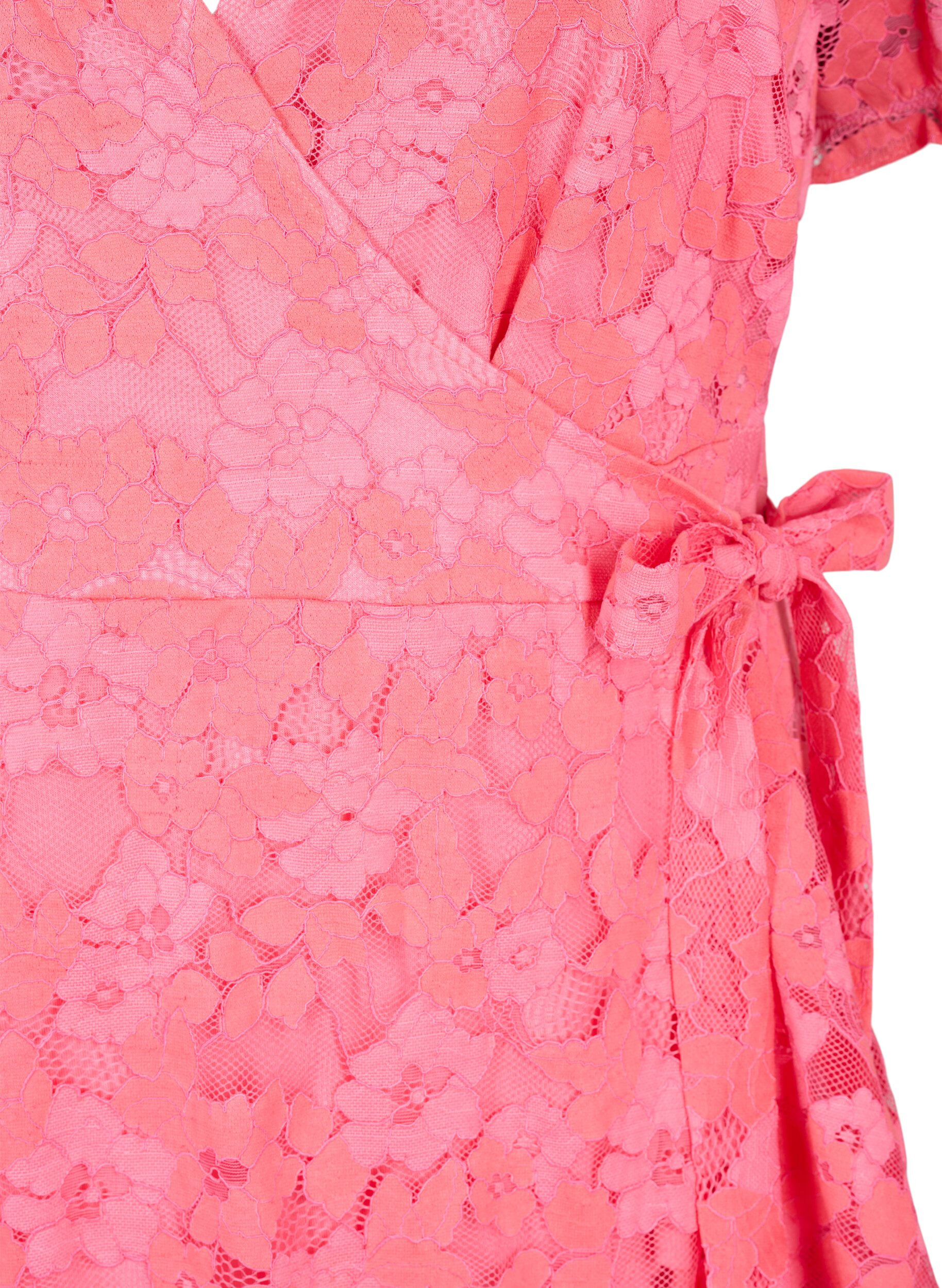Zizzi Robe cache-c&oelig;ur avec dentelle et manches courtes, Pink Carnation, Packshot image number 2
