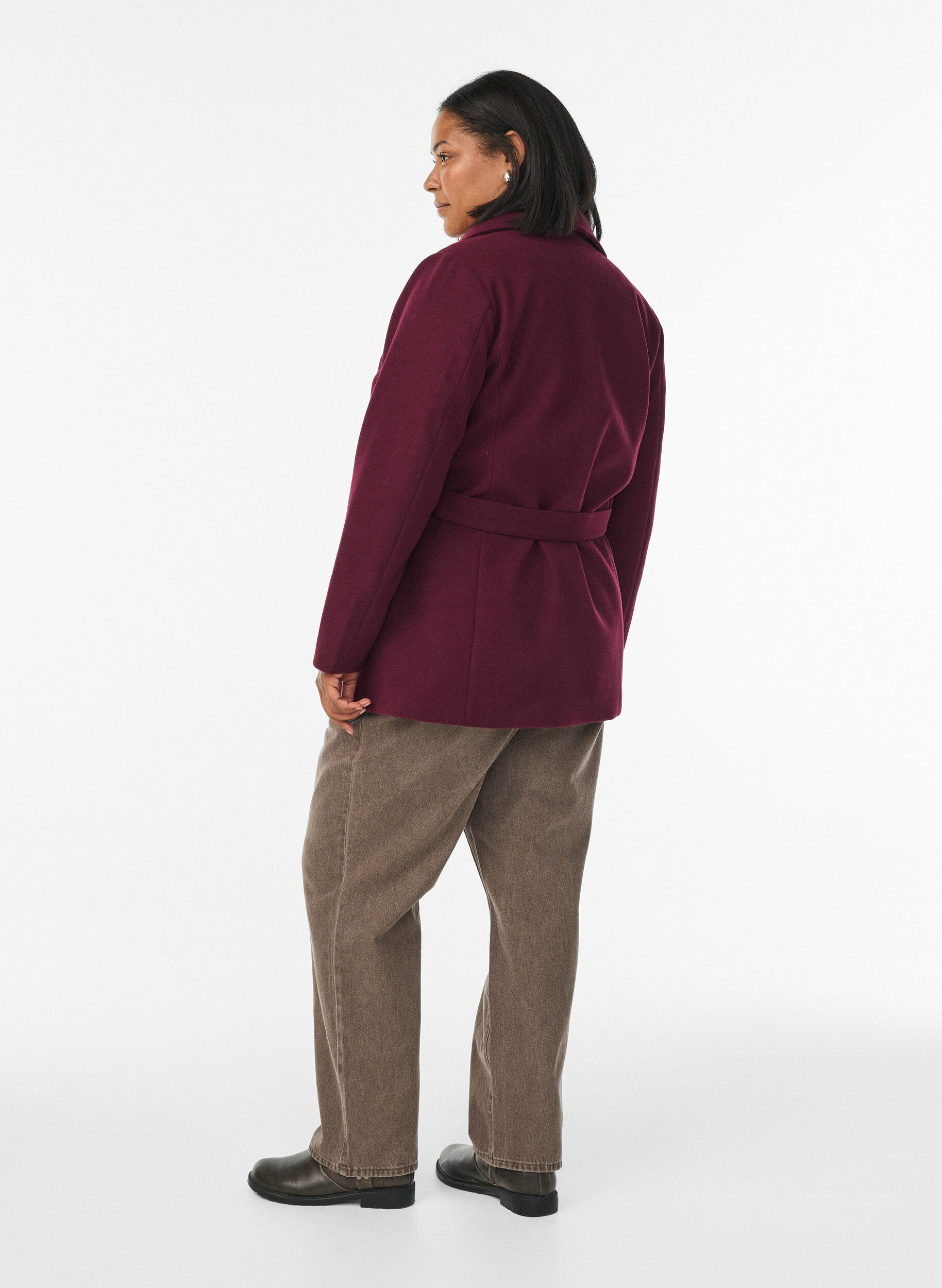 Zizzi Manteau court avec une ceinture, Bordeaux fonc&eacute;, Model image number 2