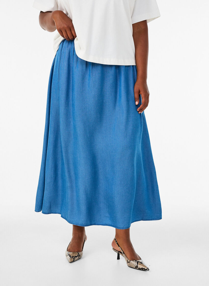 Jupe longue aspect denim en lyocell TENCEL&trade;, Bleu, Model image number 2