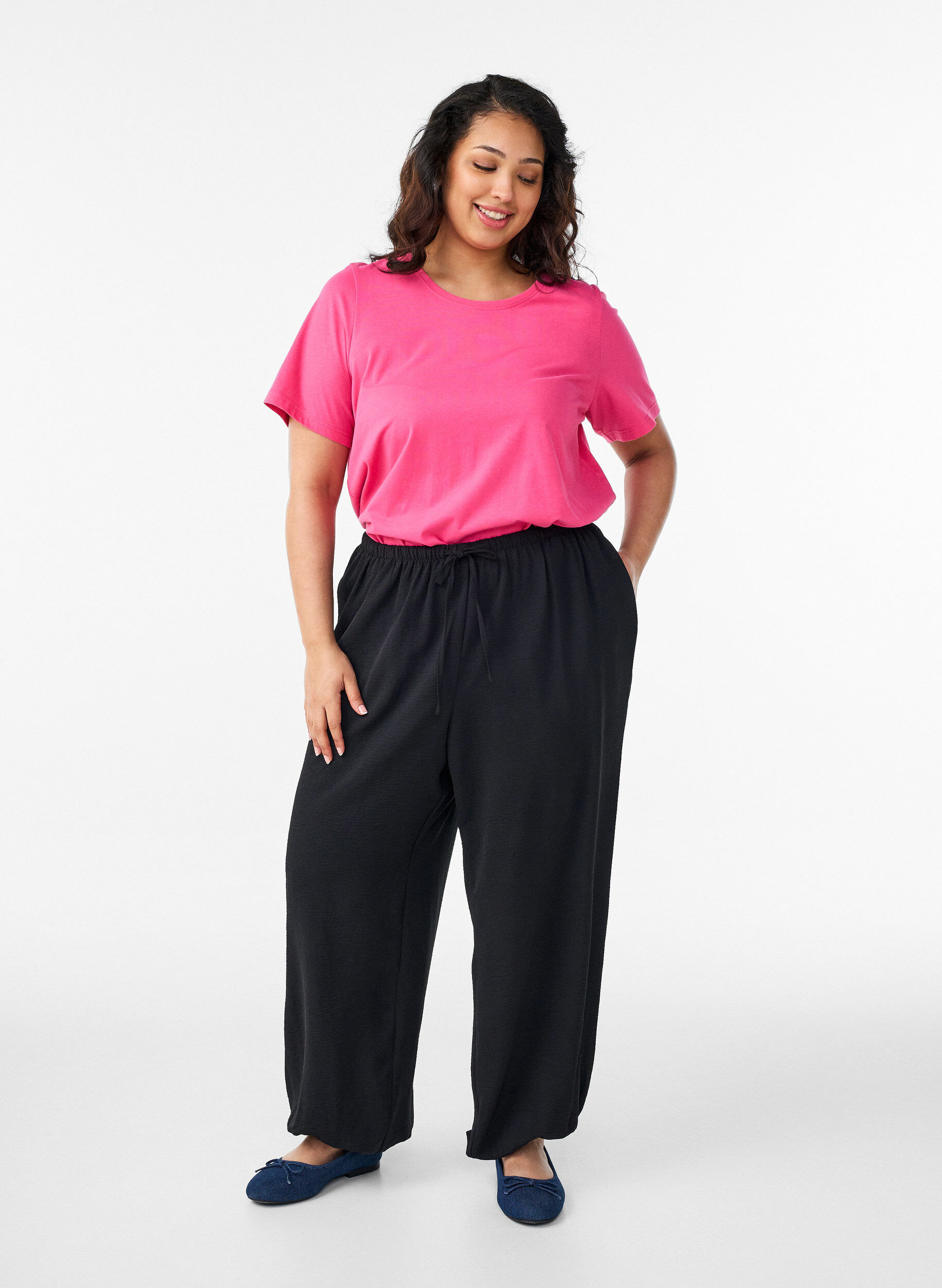 Zizzi T-Shirt mit Print, Pink, Model image number 1