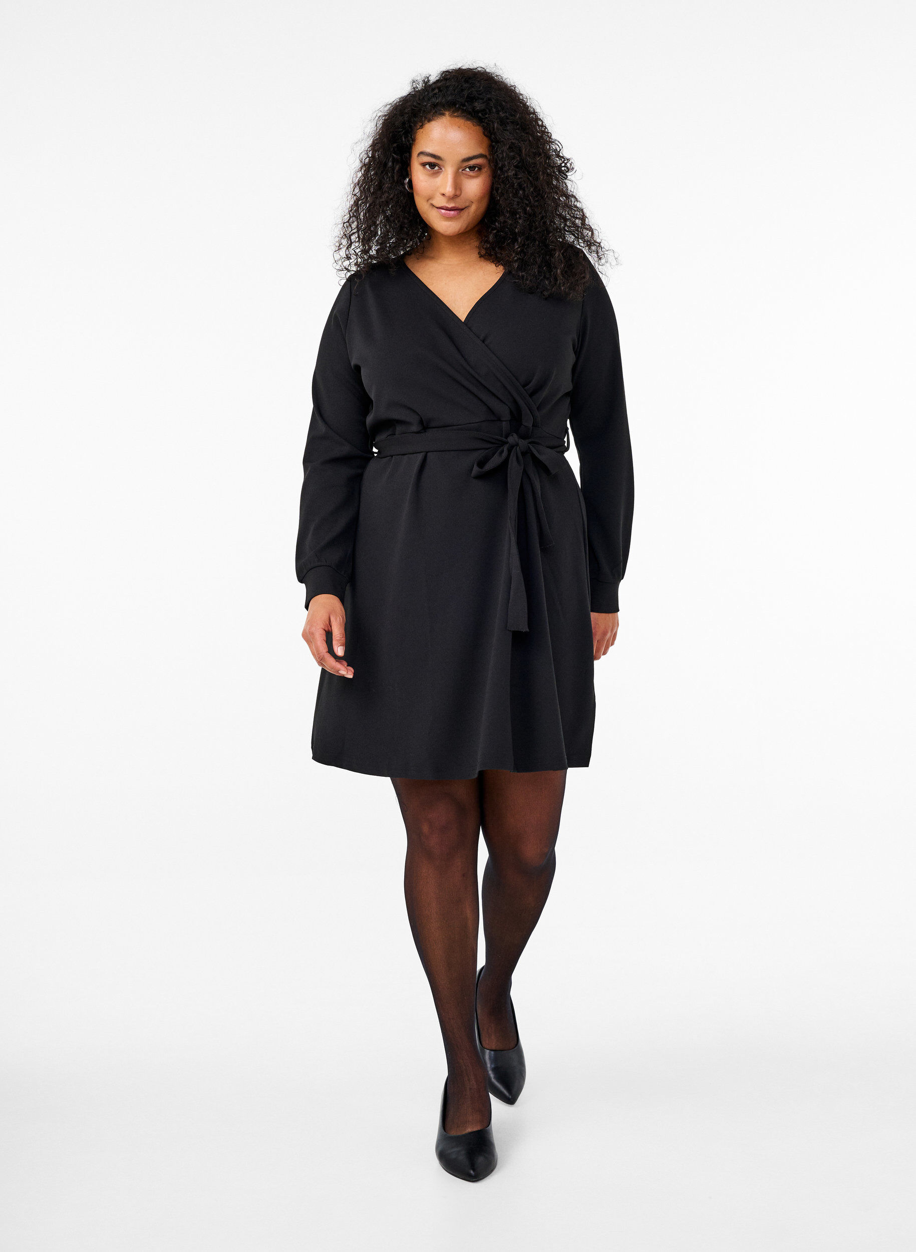 Zizzi Wickelkleid mit Bindeb&auml;ndern, Black, Model image number 2