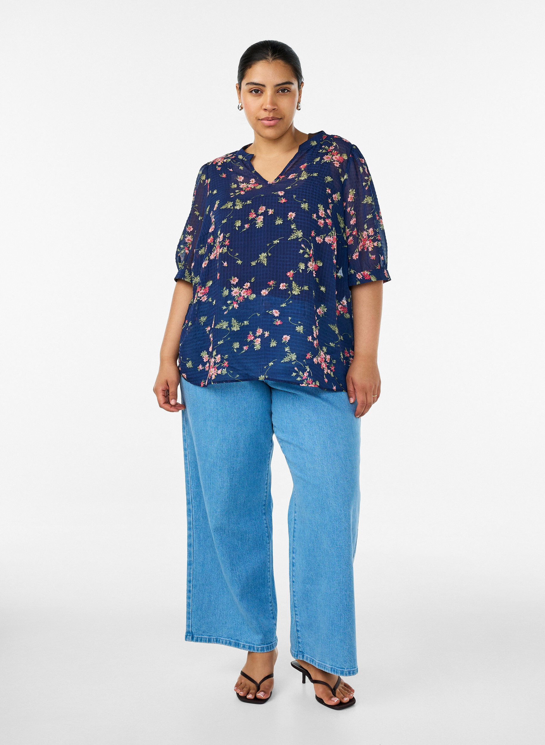 ZizziBlouse &agrave; imprim&eacute; floral et col V, Bleu, Model image number 1