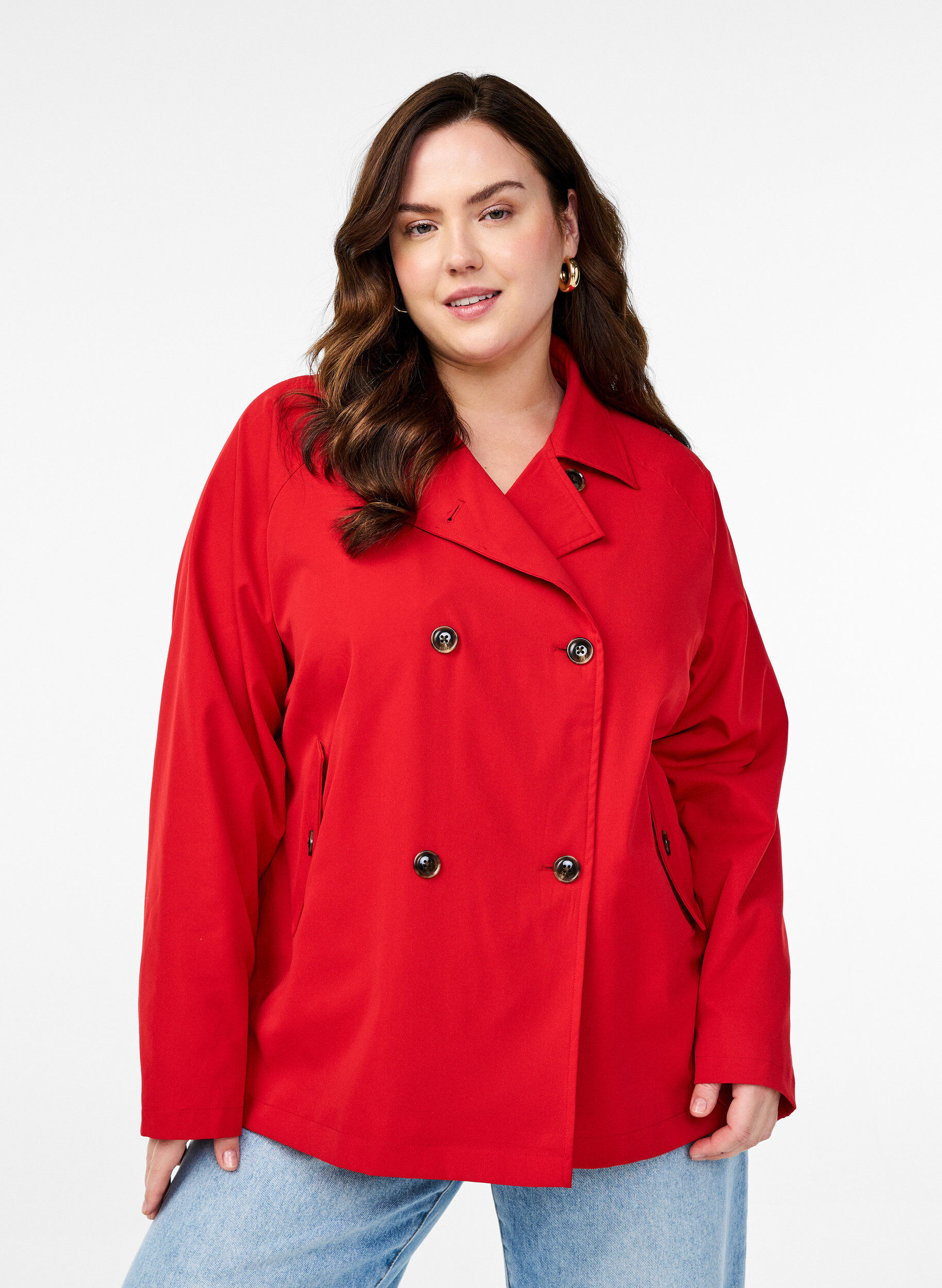Zizzi Kurzer Trenchcoat mit Taschen, Rot, Model image number 0