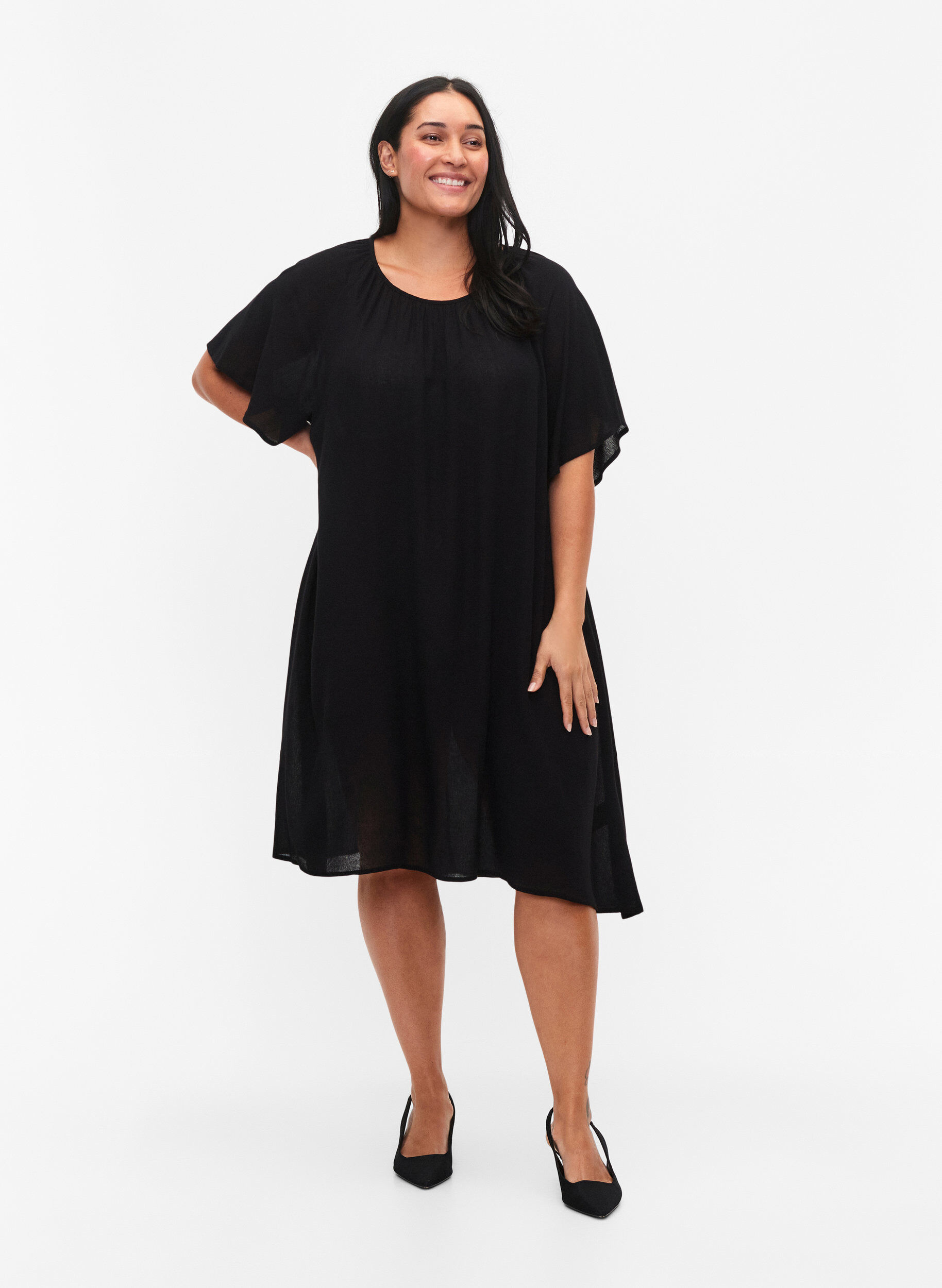 Zizzi Kleid aus Viskose mit kurzen &Auml;rmeln, Black, Model image number 2